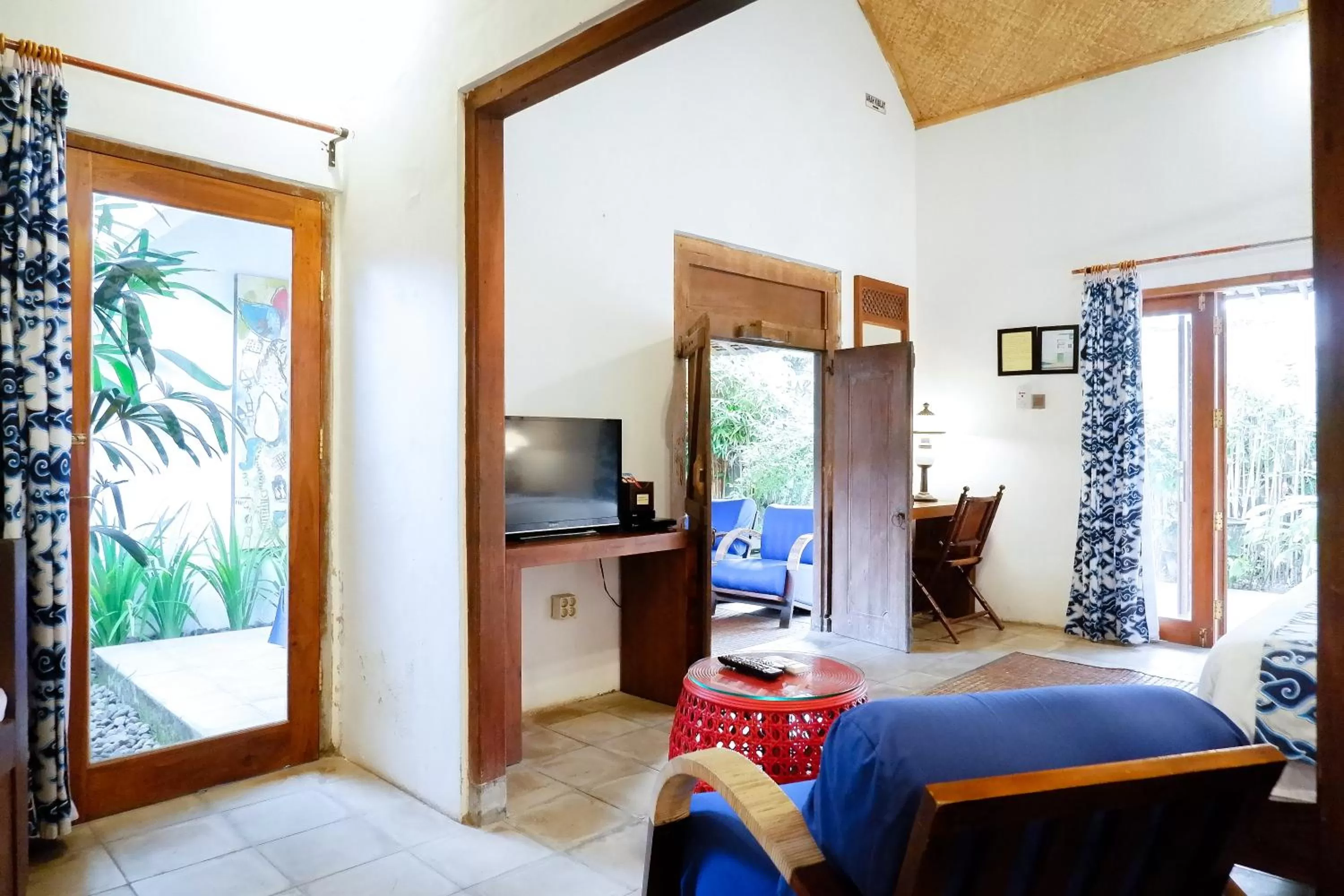 Bedroom, Bed in D'omah Yogya Hotel