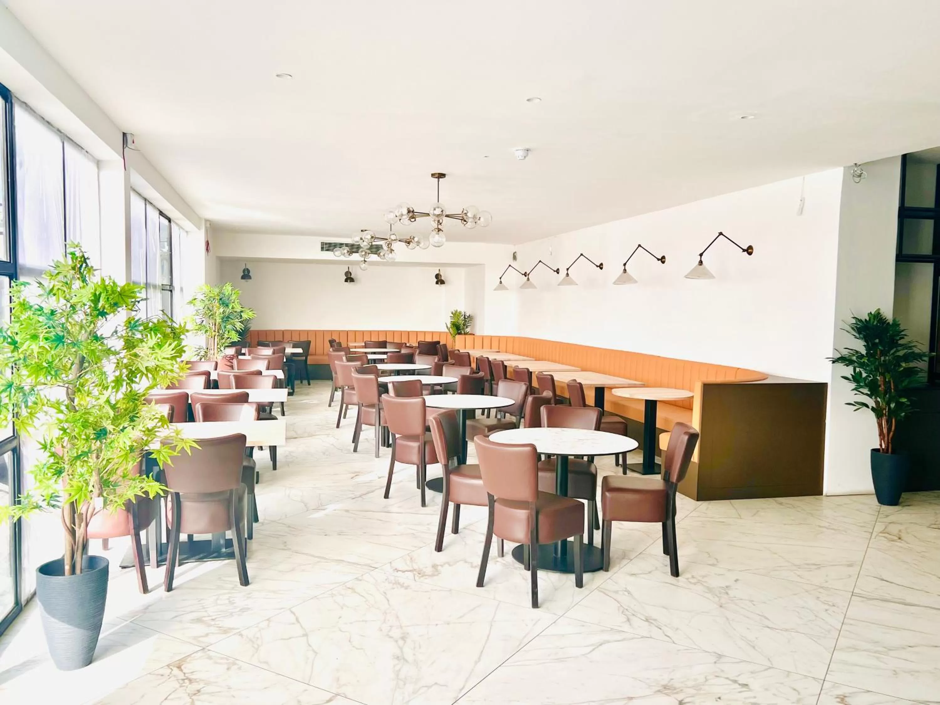 Property building in King Solomon Hotel- Golders Green