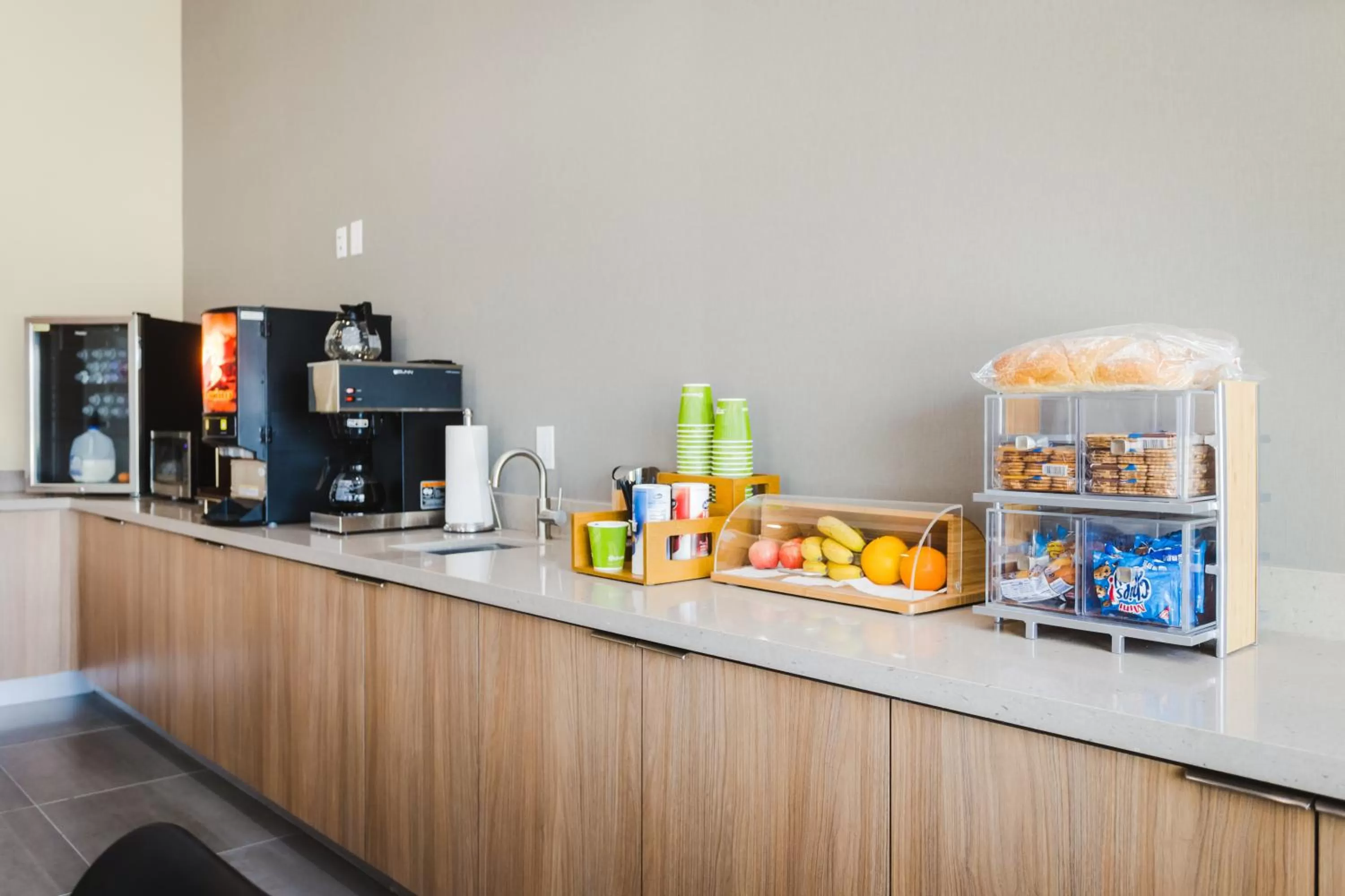 Breakfast in Palace Inn Blue Houston East Beltway 8