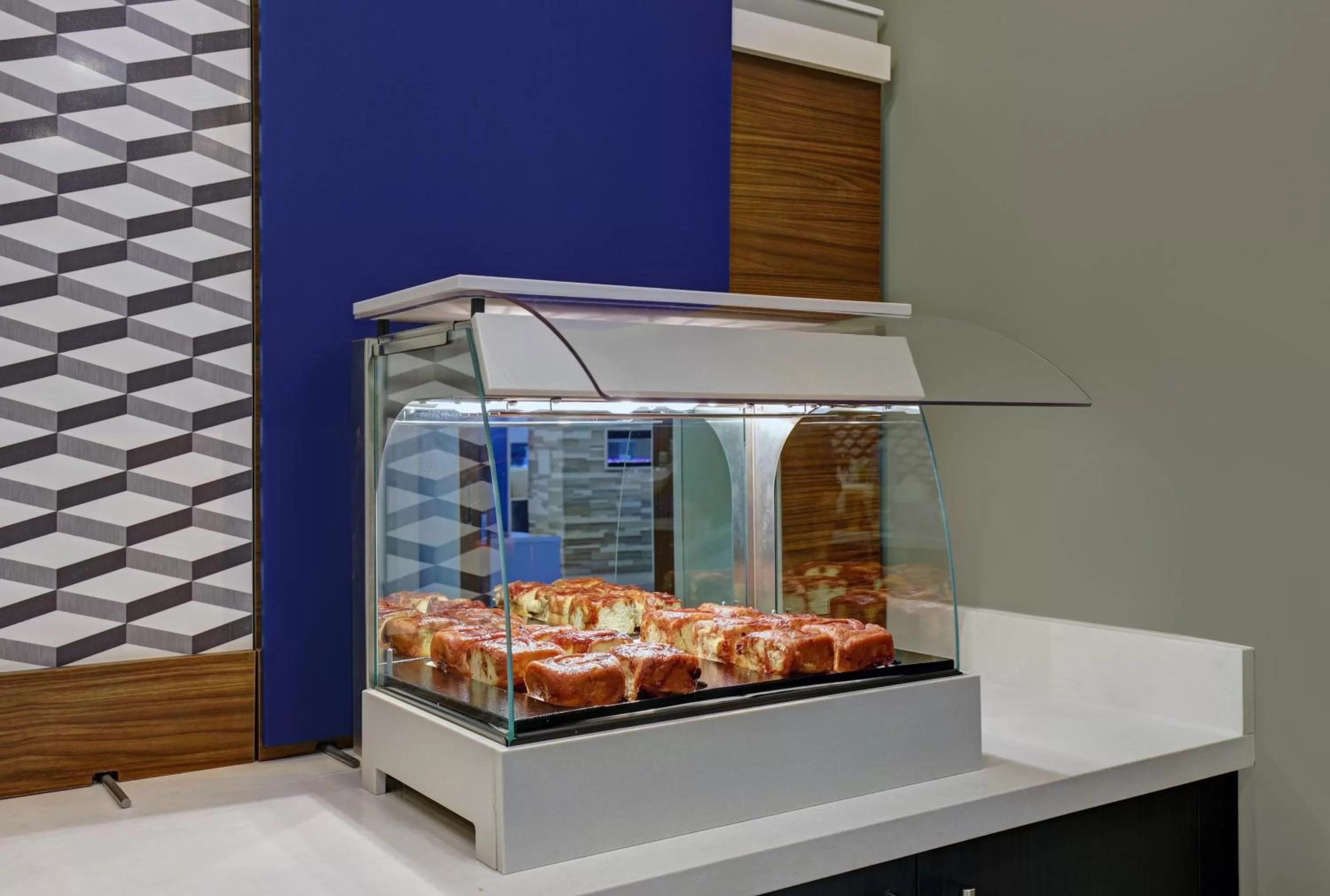 Food in Holiday Inn Express & Suites - Collingwood