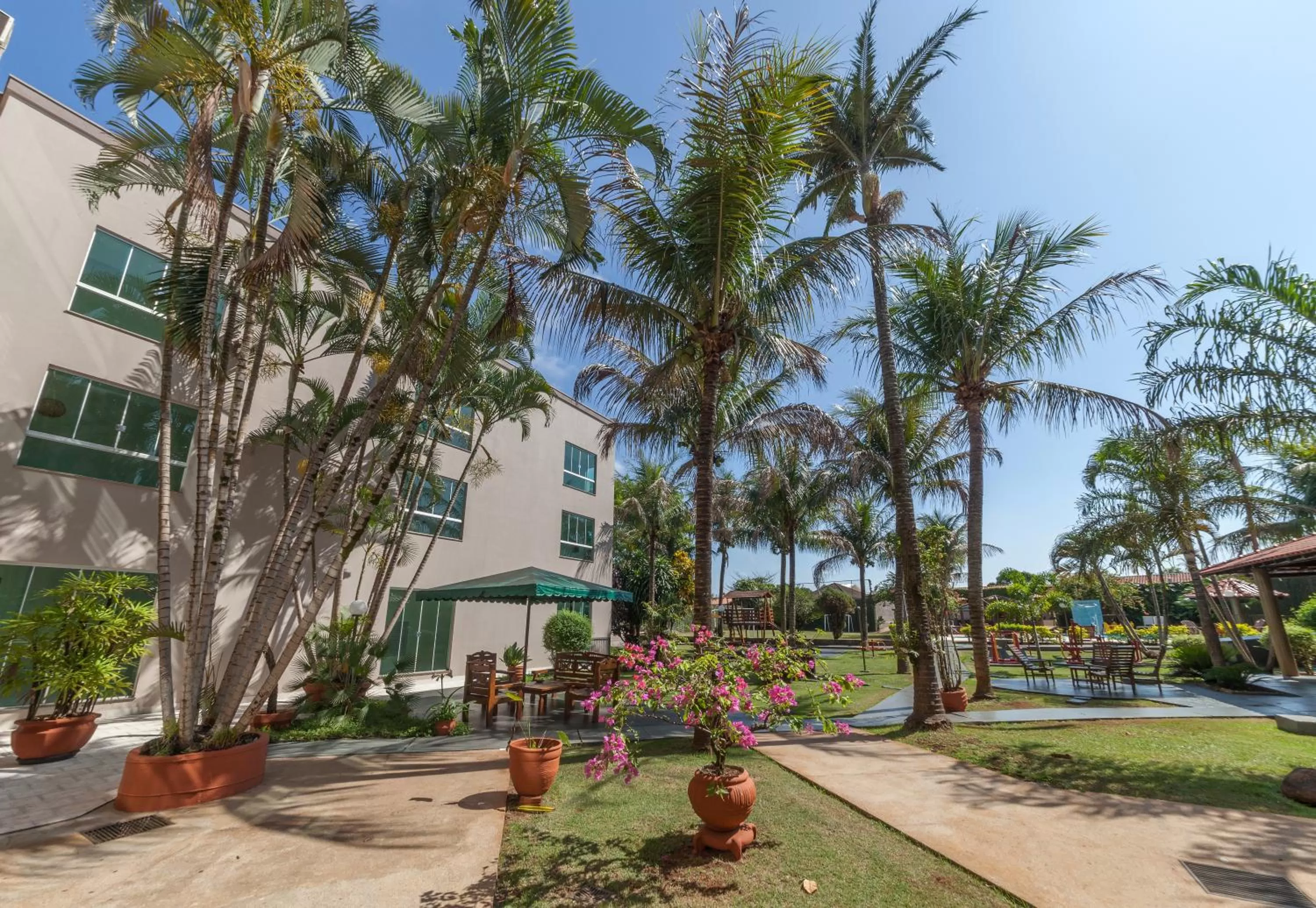 Garden, Property Building in Hotel GAPH Maringa - Economico Mini Resort