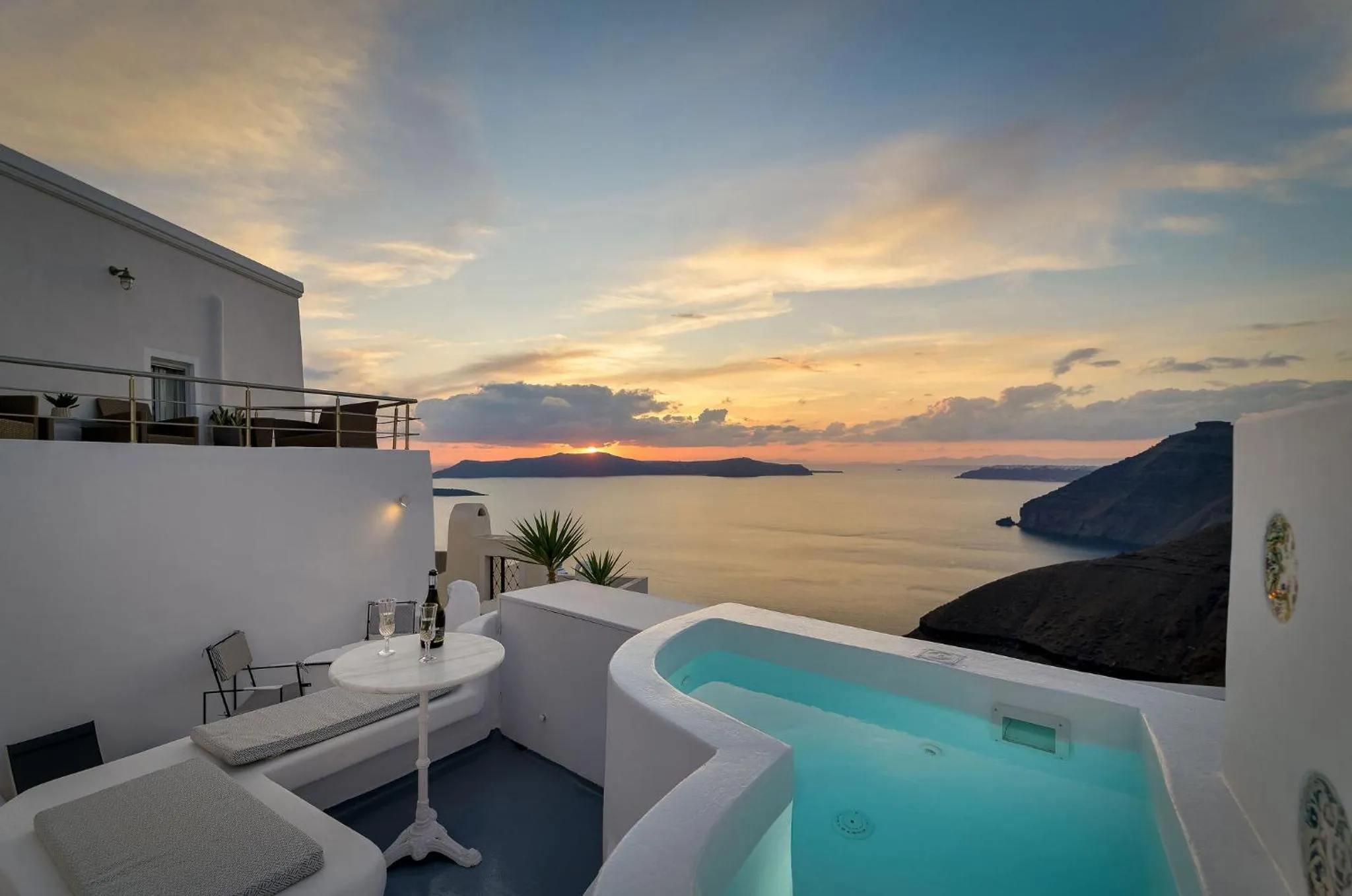 Hot Tub in Trieris Villa & Suites