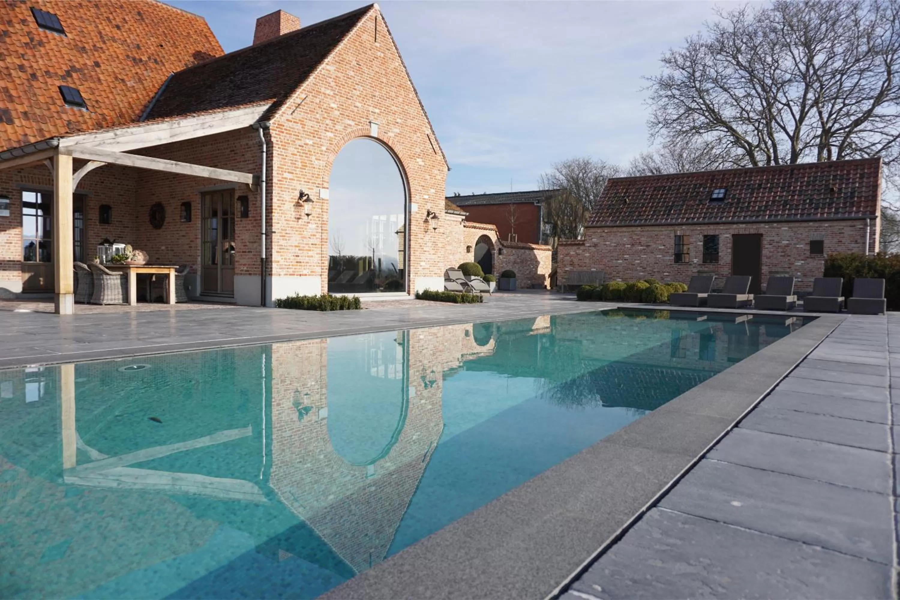 Swimming pool in Boutique Hotel De Brakelhoen