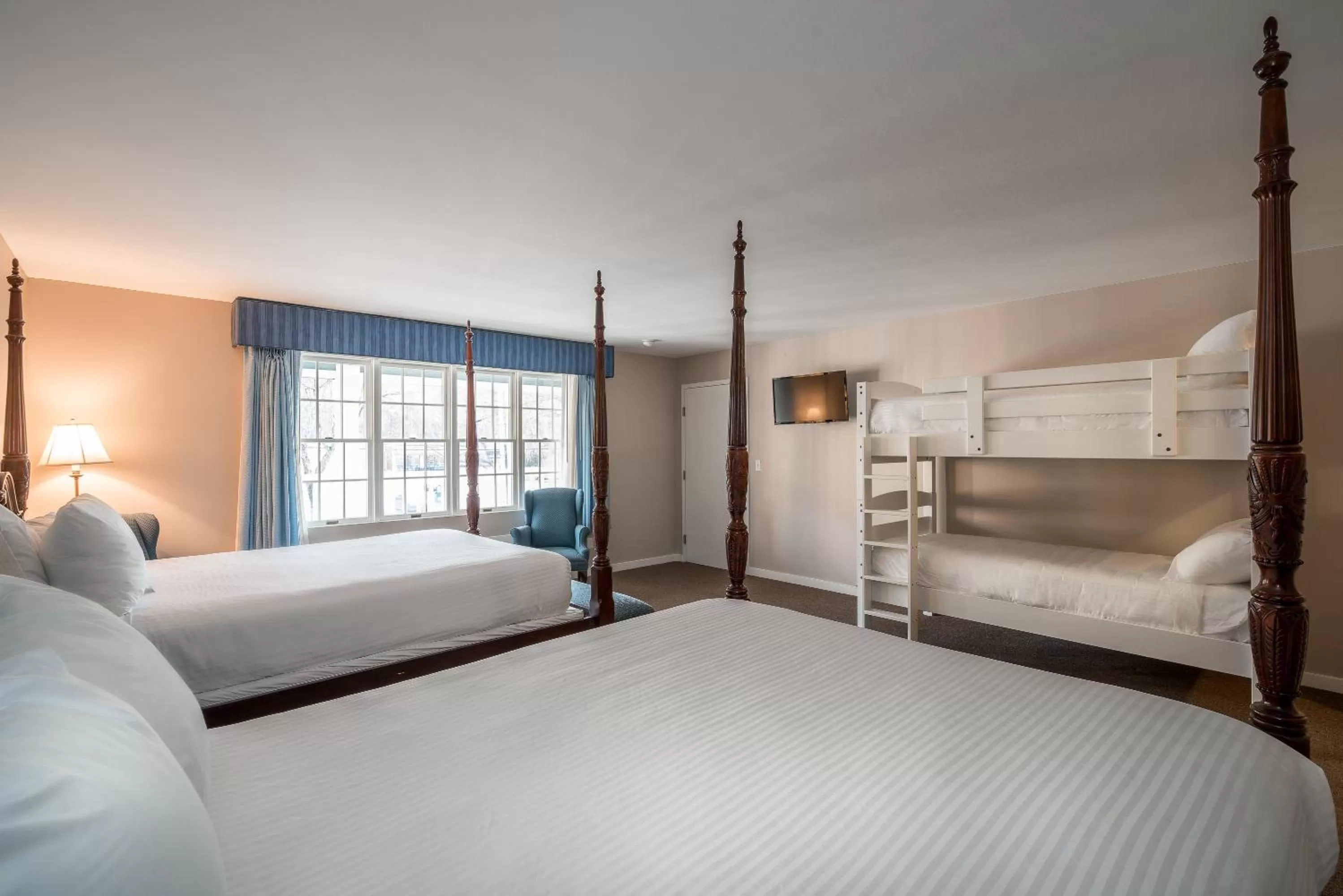 Bedroom, Bed in The Shire Woodstock