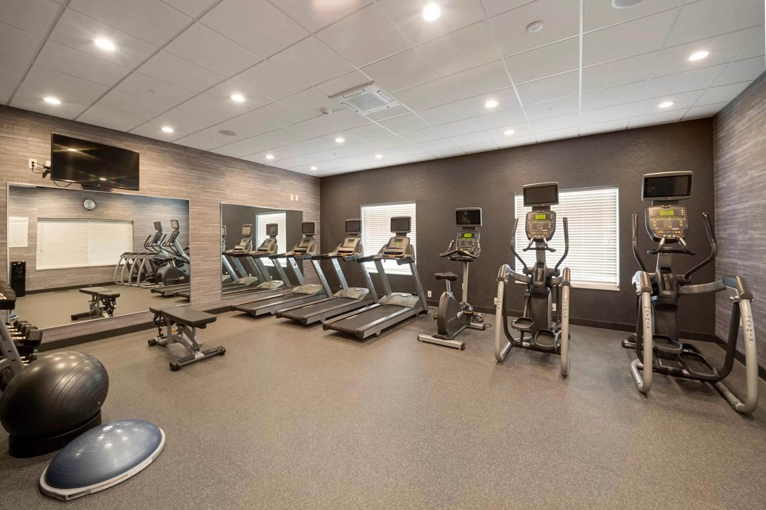 Fitness centre/facilities in Holiday Inn & Suites Decatur-Forsyth by IHG