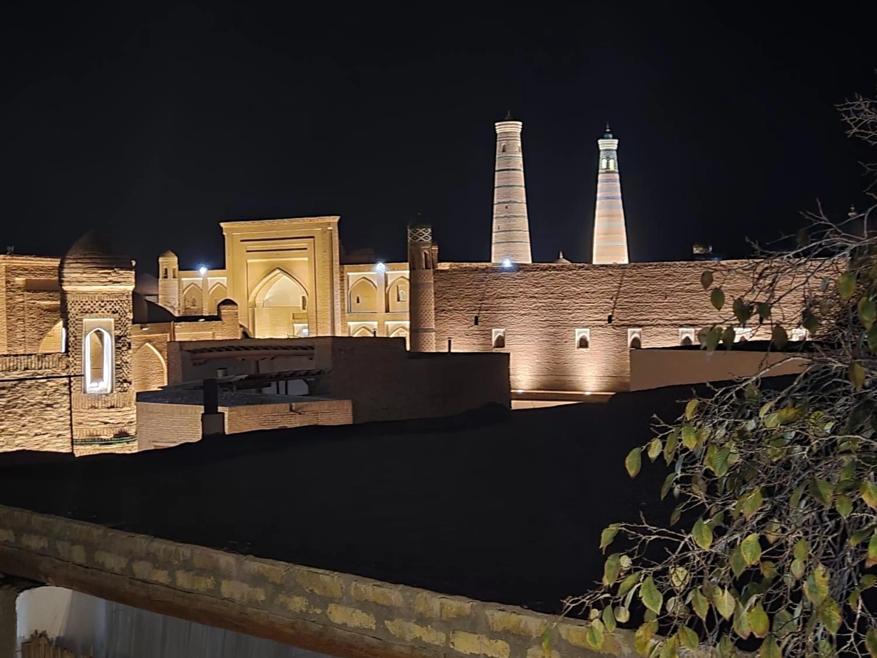 Night in Ulli Oy Hotel & Terasse