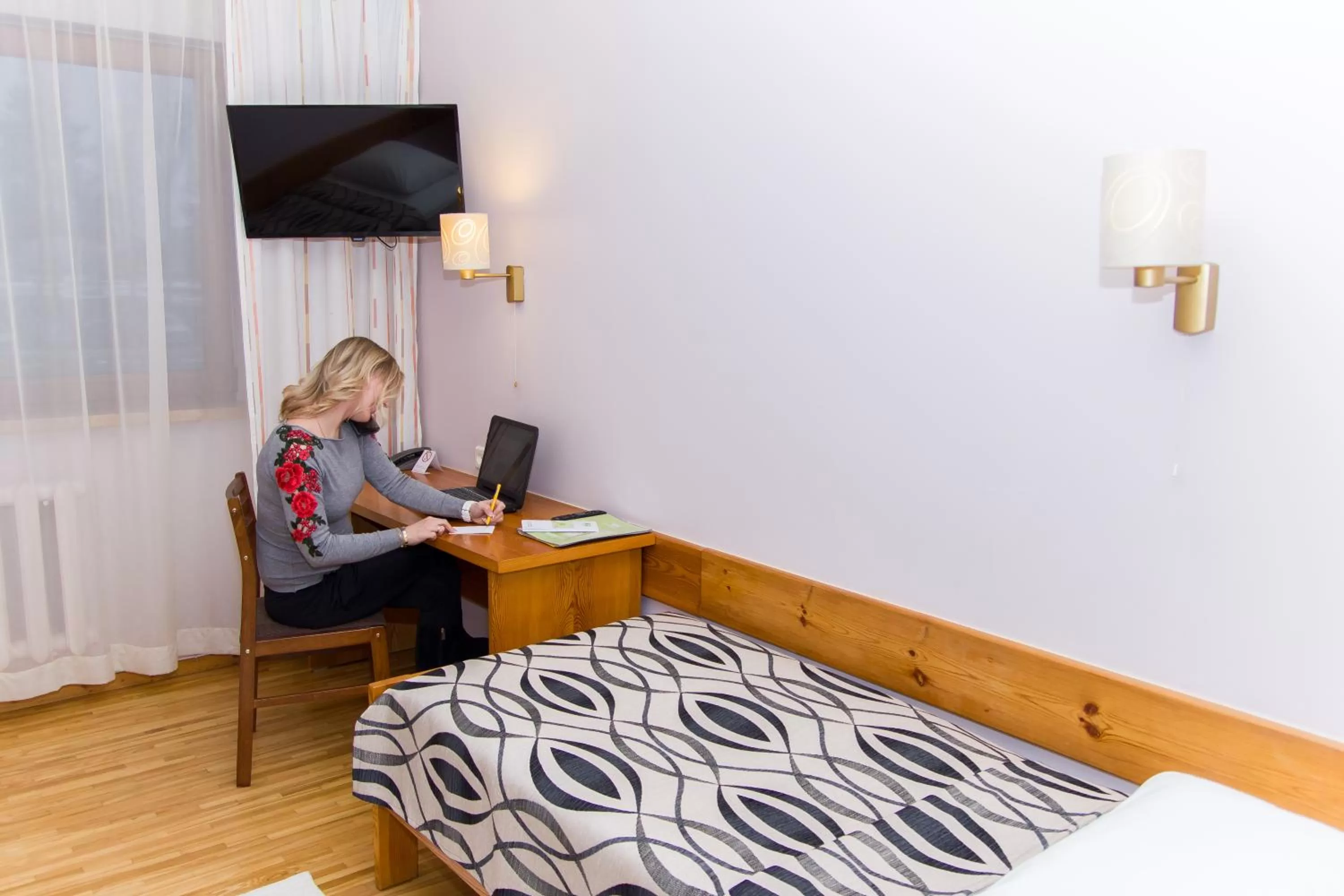 Twin Room in Pesa Hotel