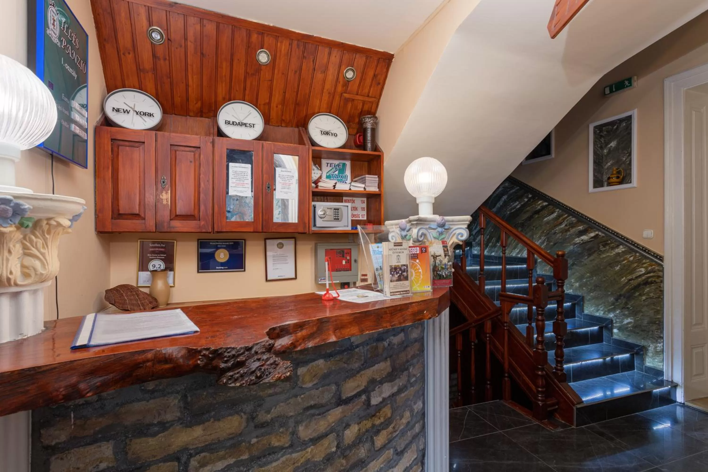 Lobby or reception in Illés Hotel