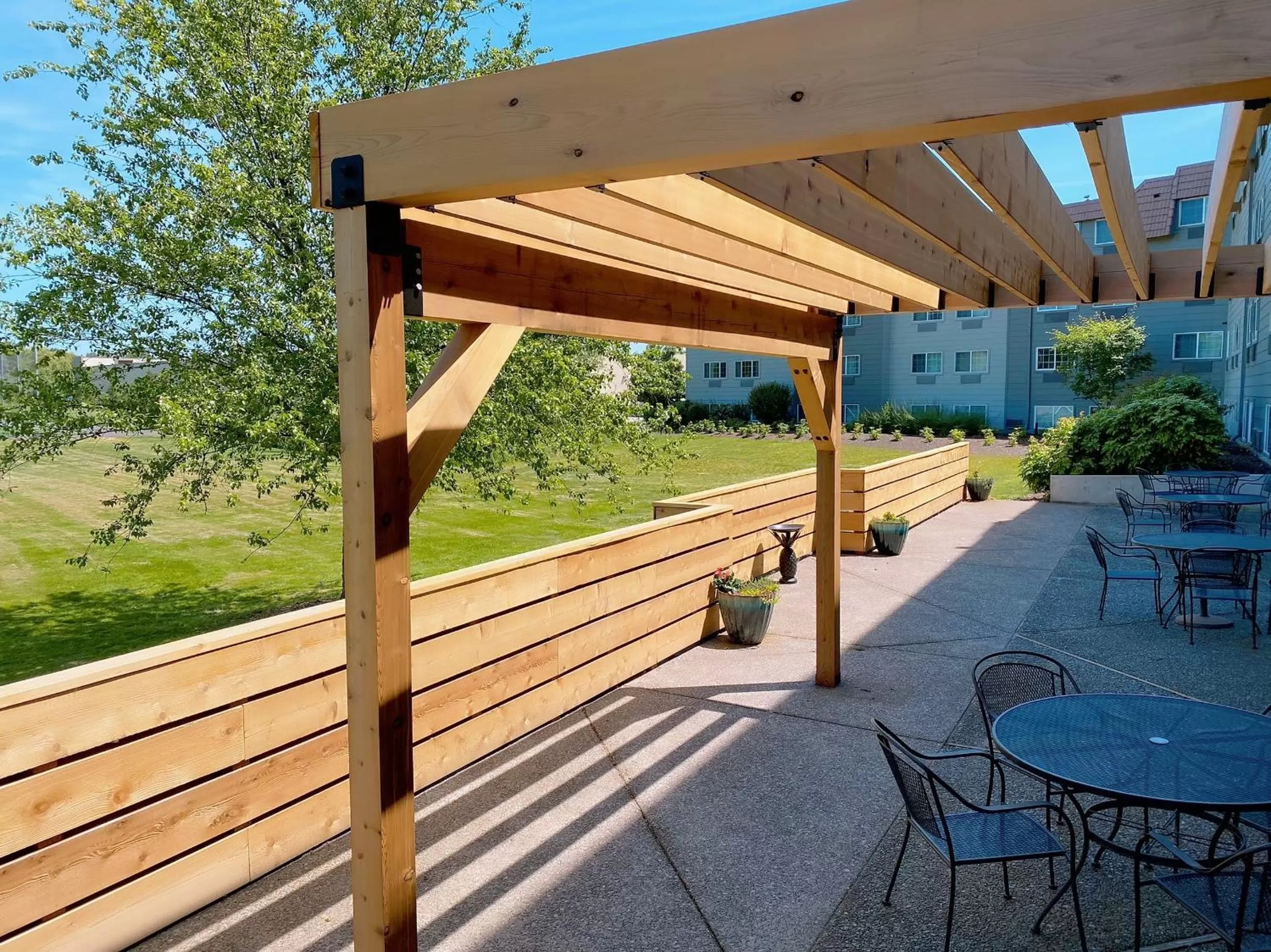 Patio in Country Inn & Suites by Radisson, Delta Park North Portland