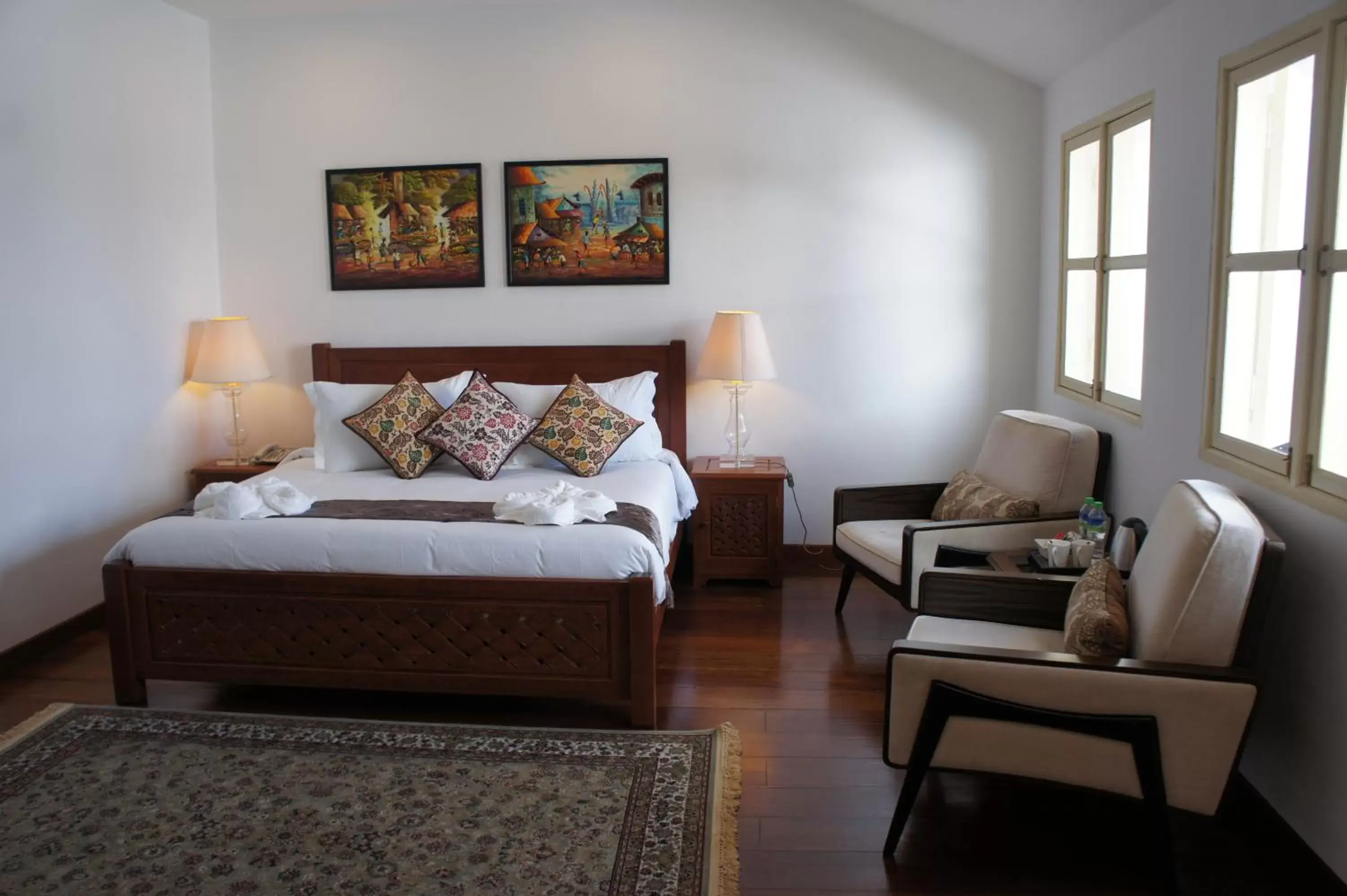 Junior Deluxe Suite in Heeren Palm Suites Junior Deluxe Suite in Heeren Palm Suites