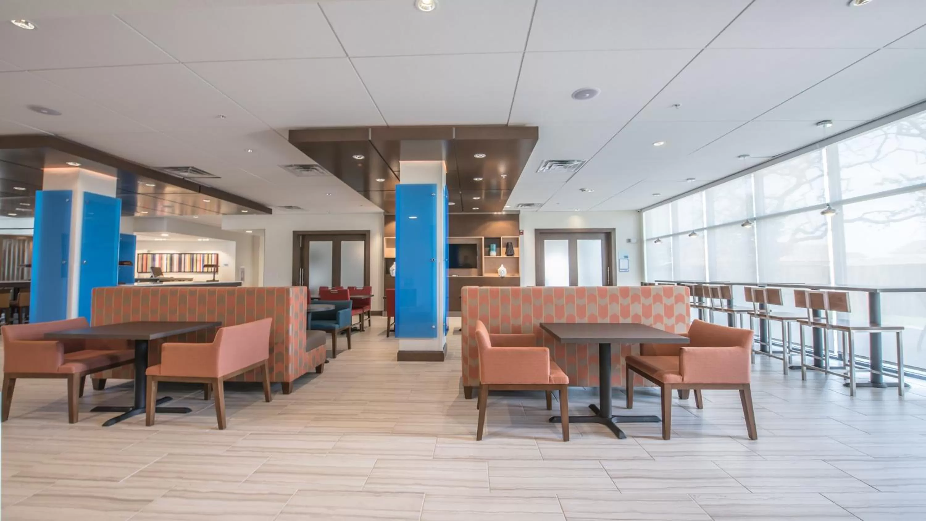 Breakfast in Holiday Inn Express & Suites - Dripping Springs - Austin Area by IHG