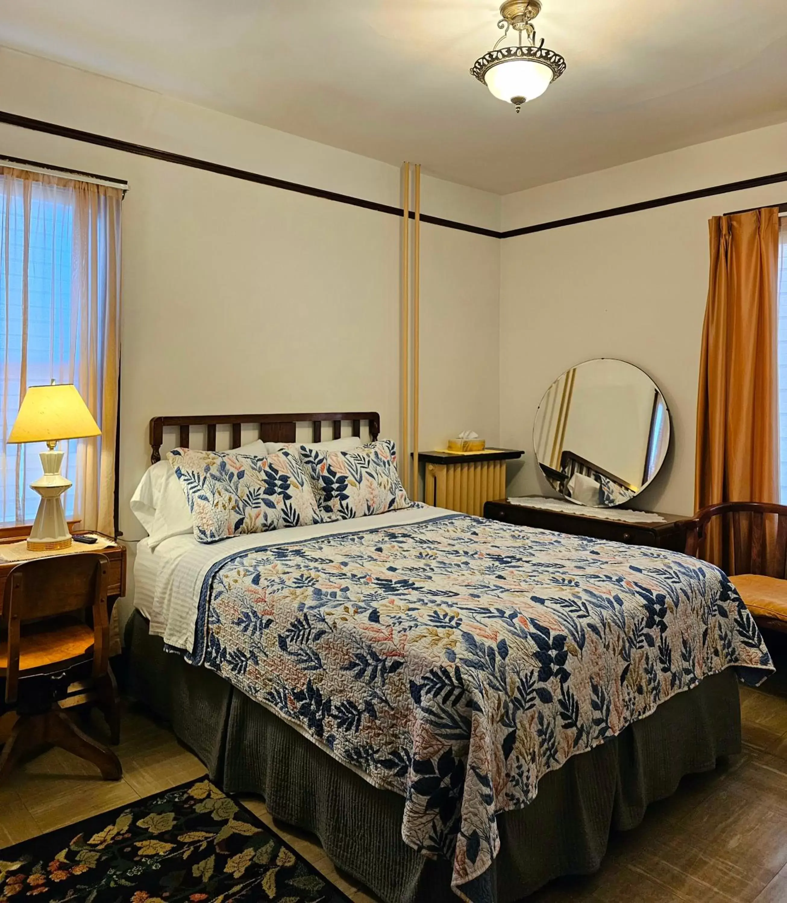 Deluxe Suite in Royal Hotel Deluxe Suite in Royal Hotel