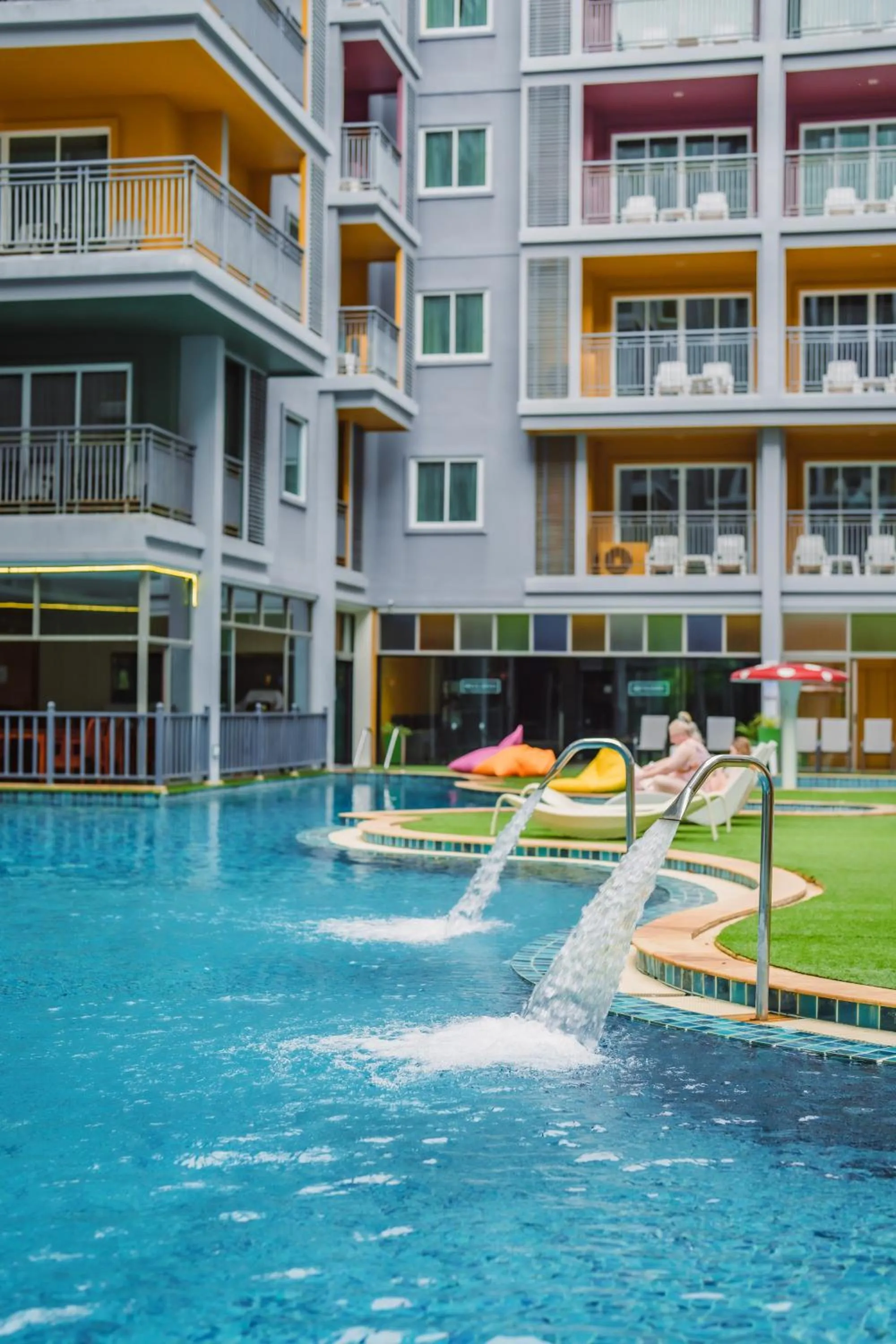 Aqua park in Elite Suites Patong