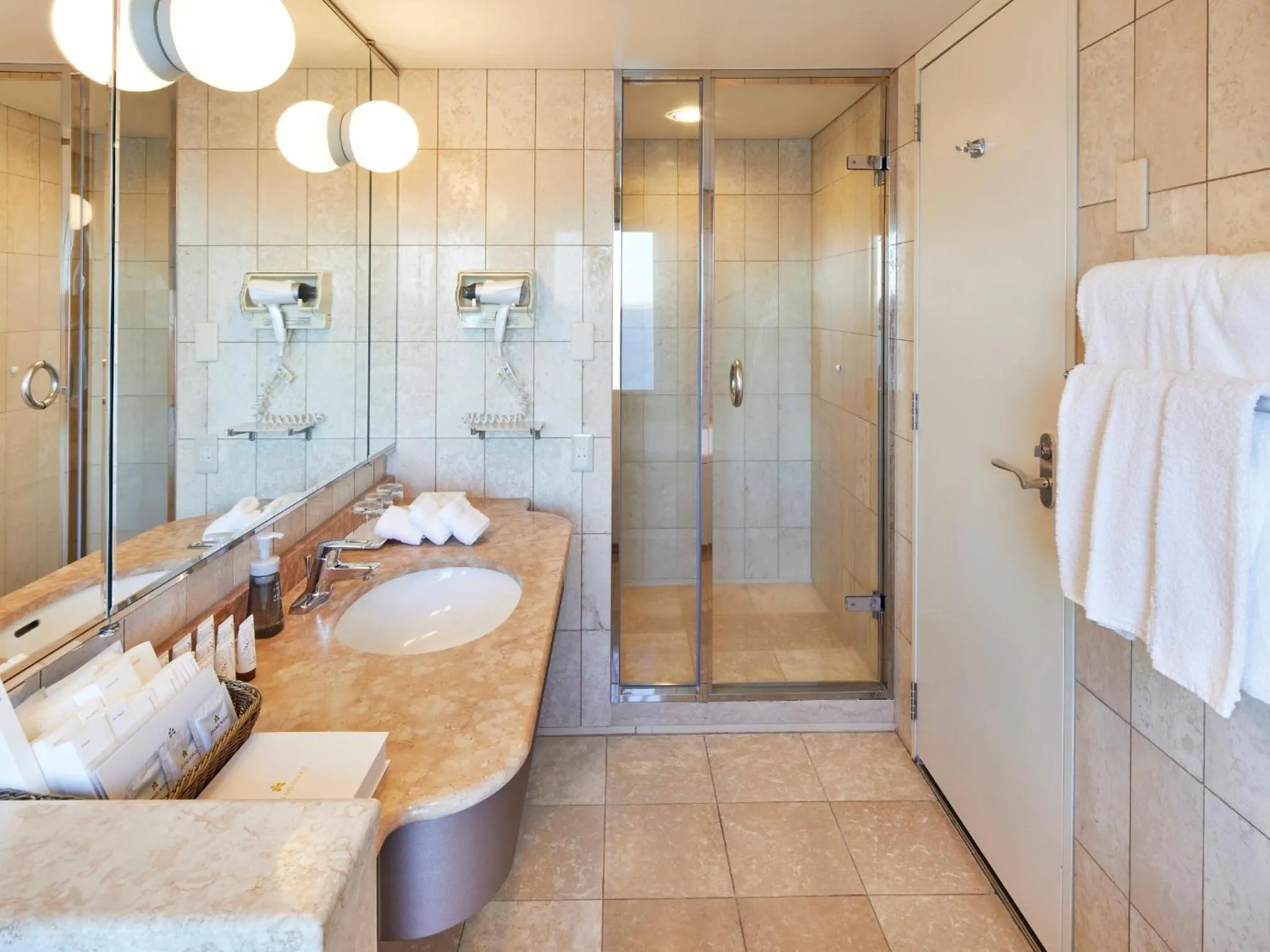 Shower in Grand Nikko Tokyo Bay Maihama