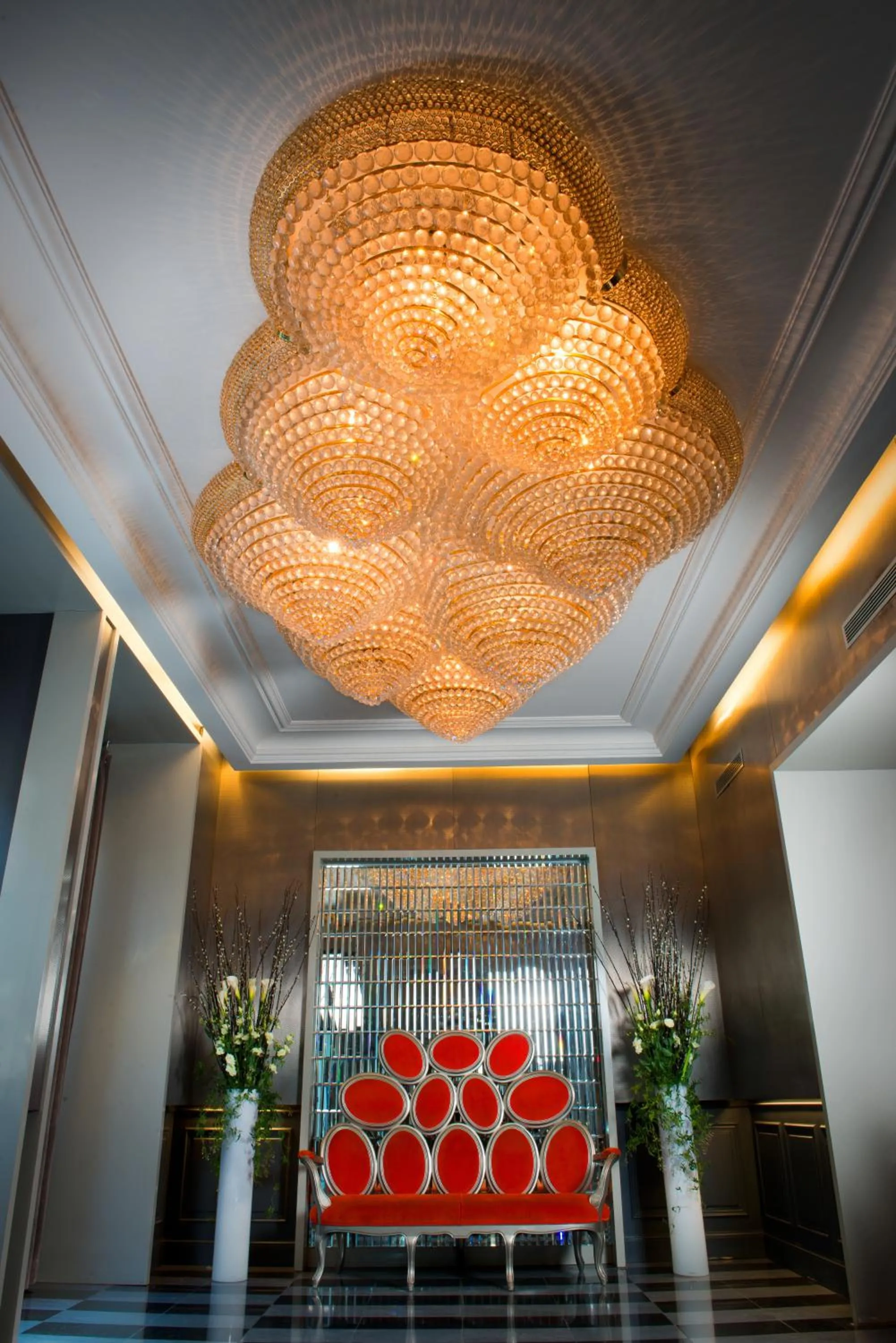 Lobby or reception in Hotel Lumen Paris Louvre