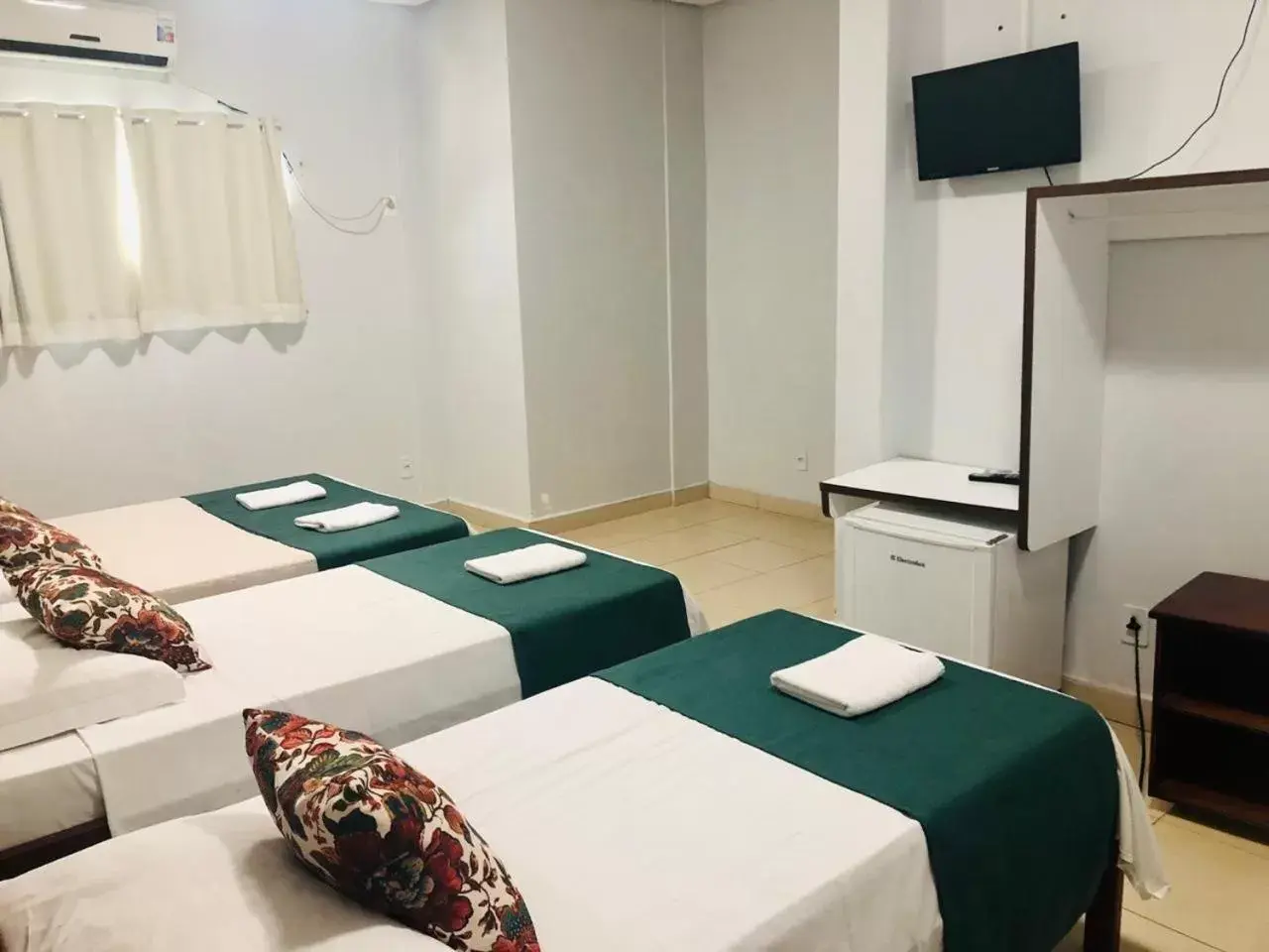 Quadruple Room - single occupancy in Mais Hotel Quadruple Room - single occupancy in Mais Hotel