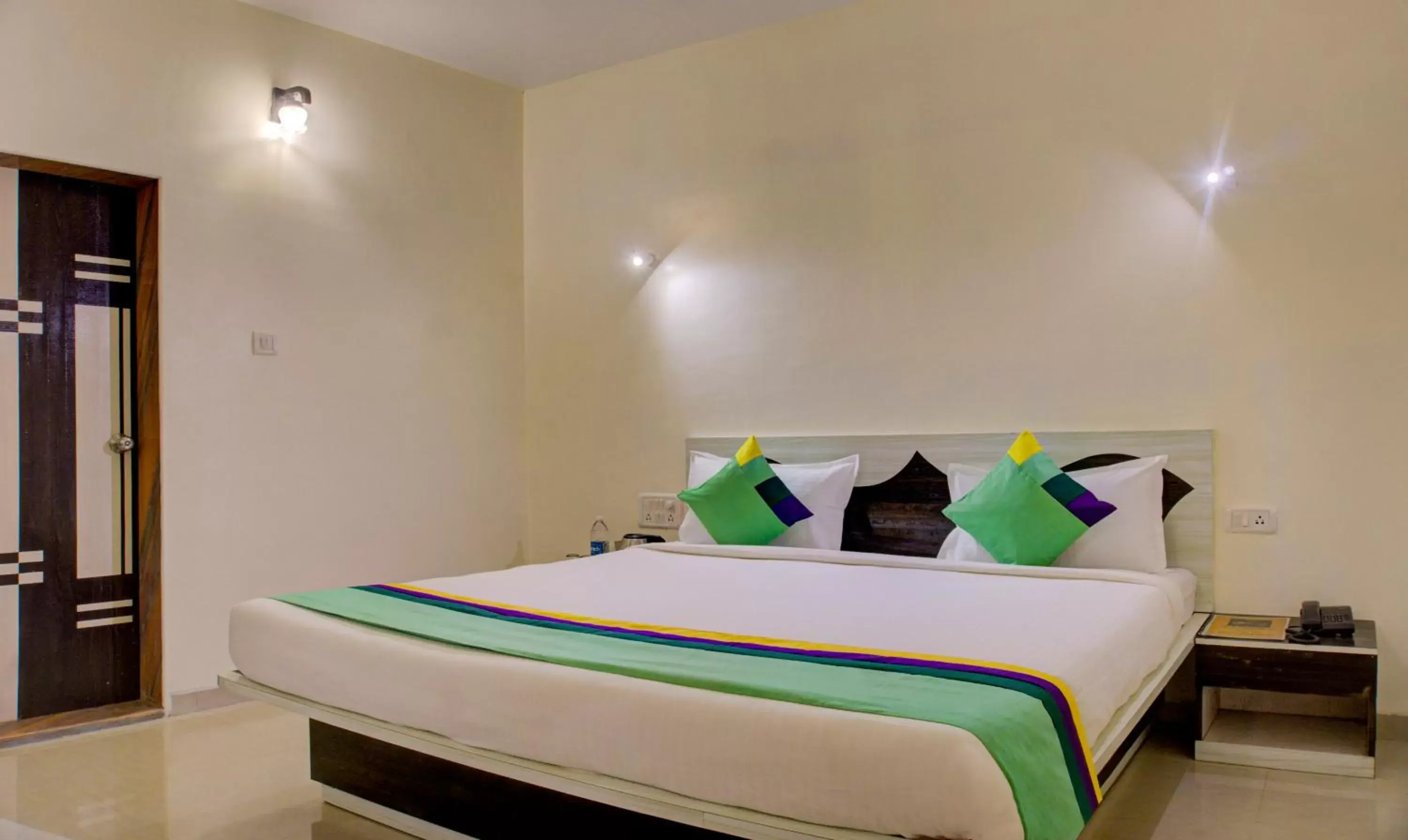 Double Room - single occupancy in Treebo Trend Glenvista Estate Double Room - single occupancy in Treebo Trend Glenvista Estate