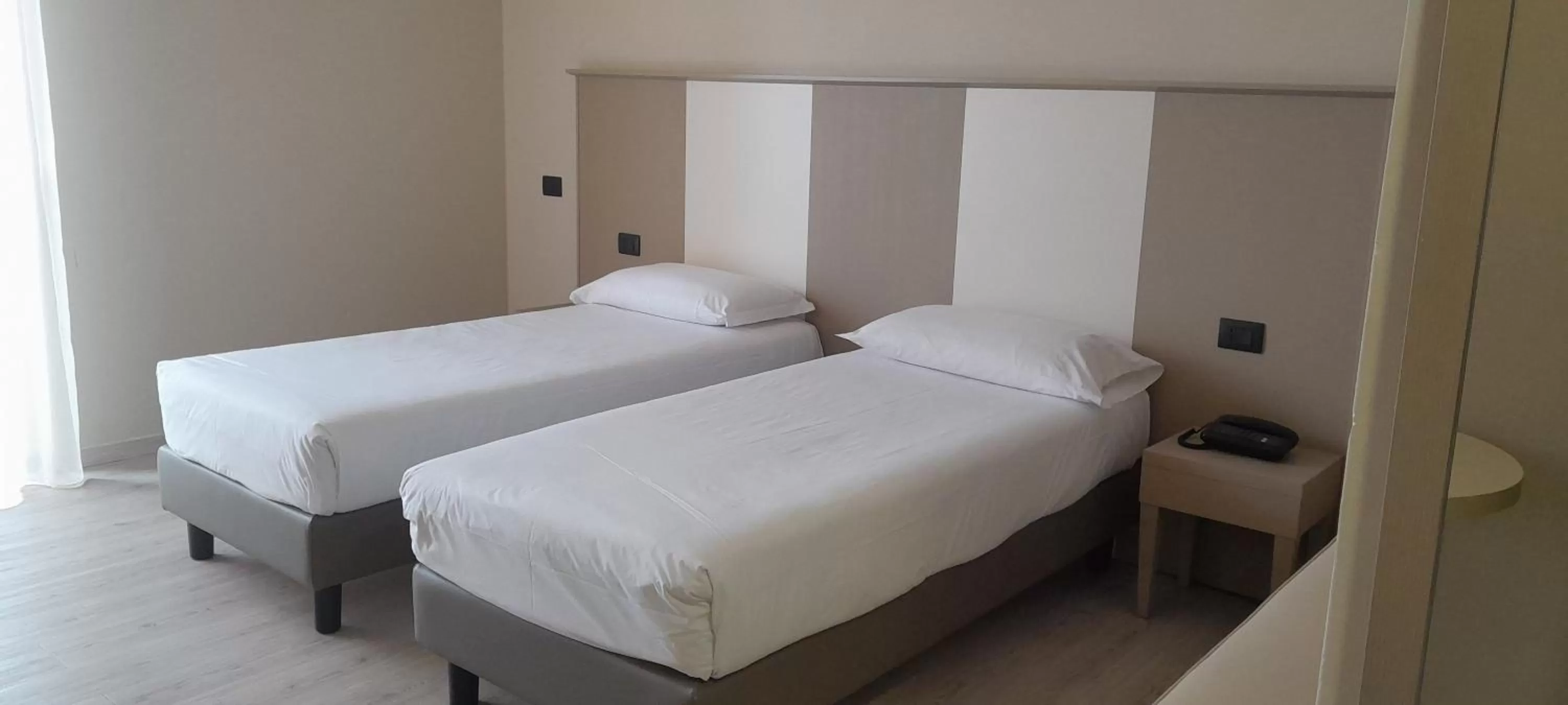 Bed in JR Hotels Gate 7 Bologna