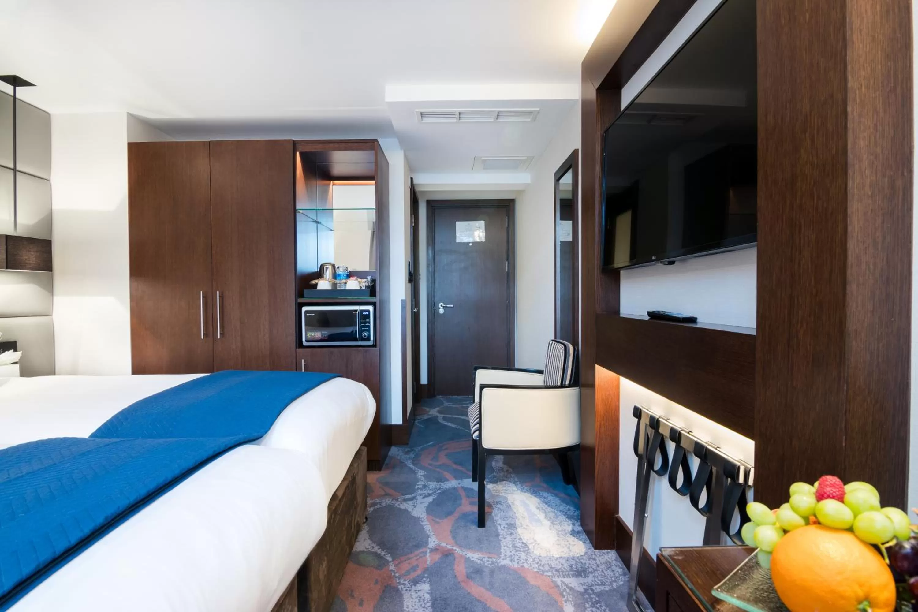 Bed in Montcalm Chilworth Townhouse, Paddington