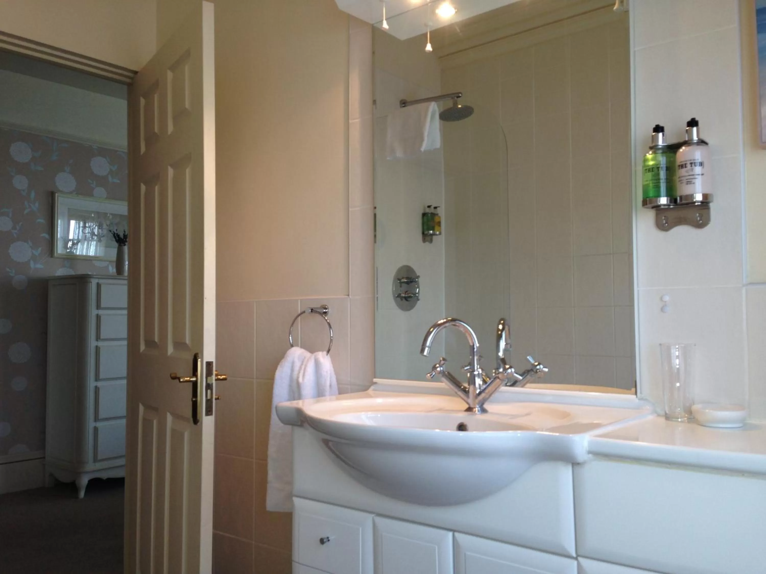 Deluxe Double Room in Blyth Hotel