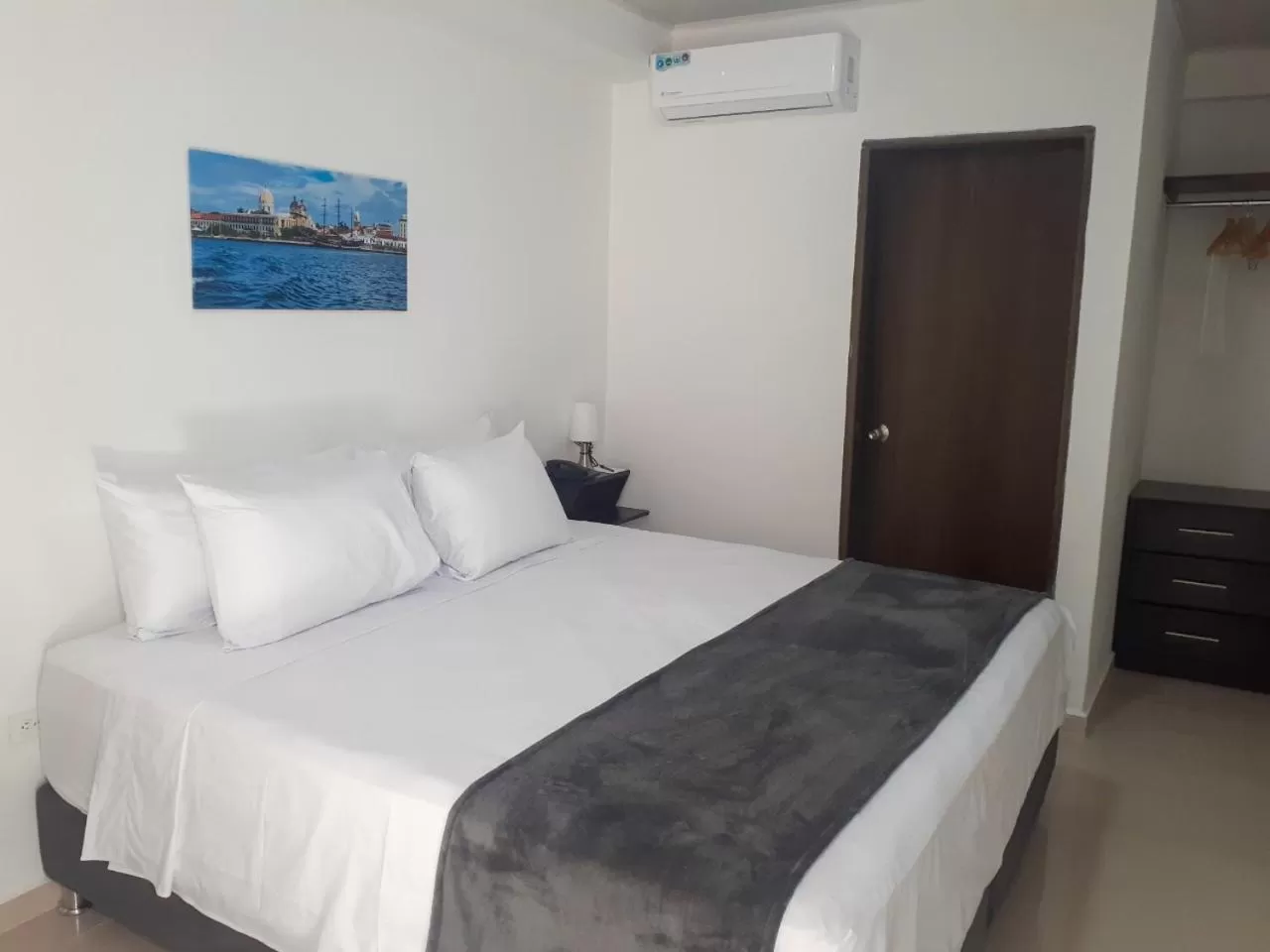 Bed in Hotel El Marqués De Manga