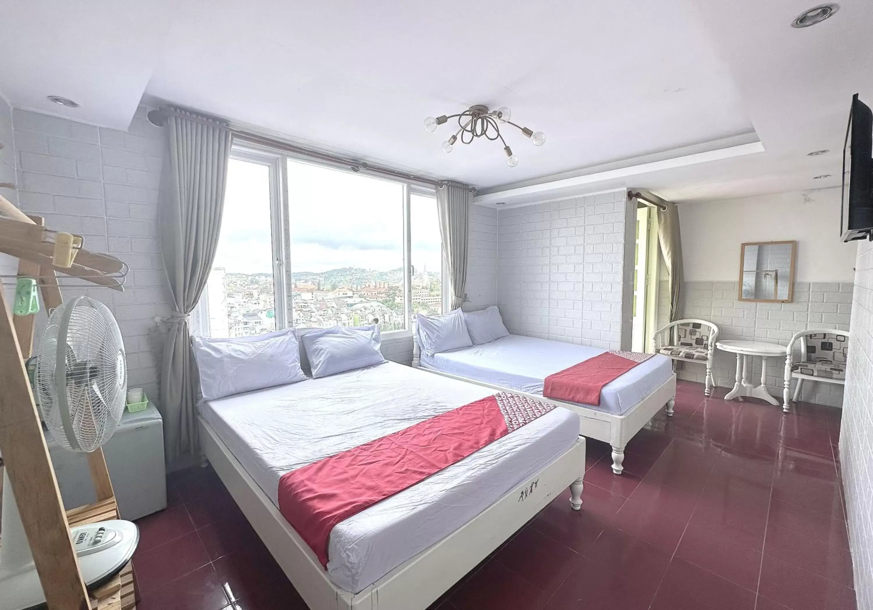 Family Room in OYO 1196 Le Vu Hotel Family Room in OYO 1196 Le Vu Hotel