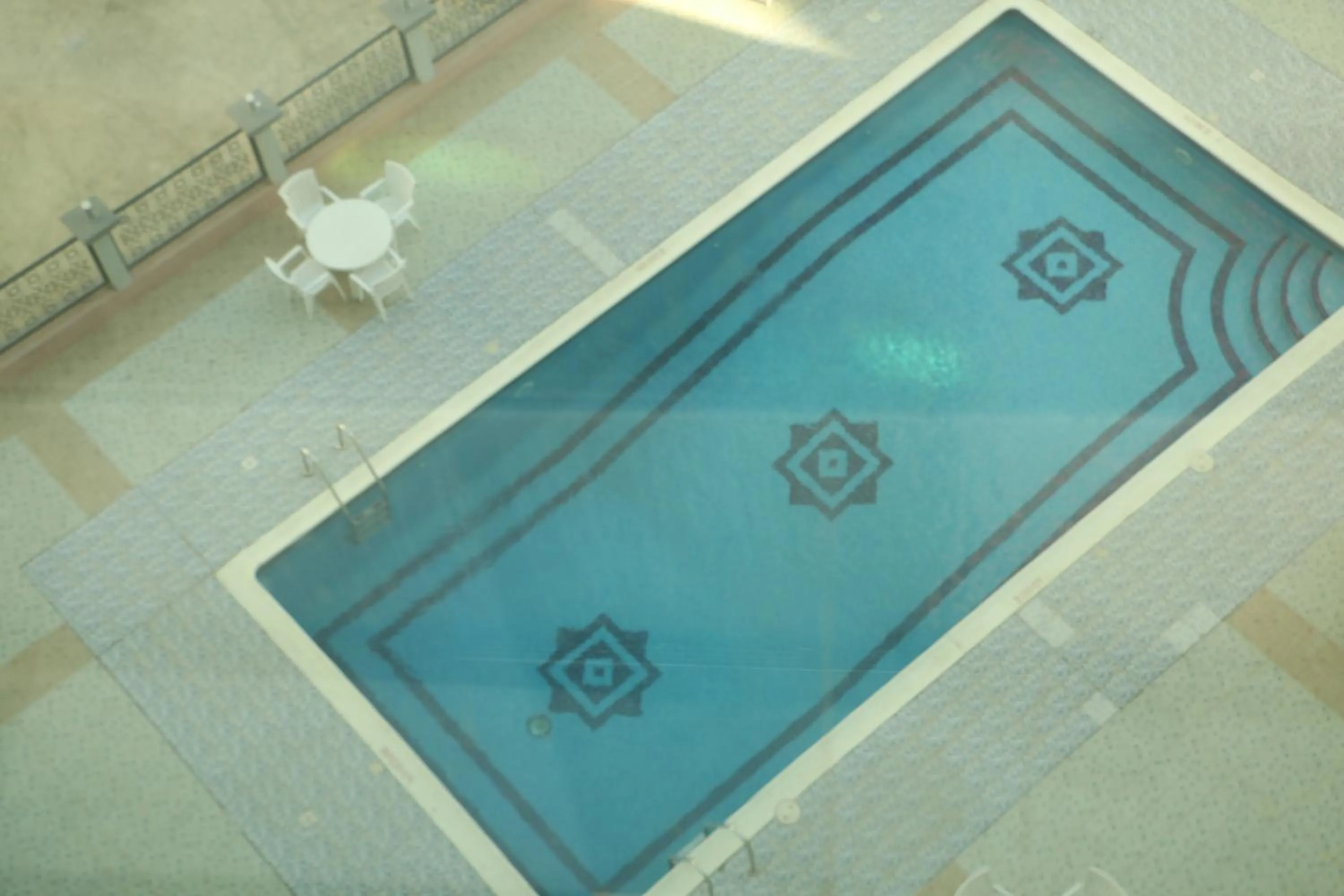 Swimming pool in Pars International Hotel