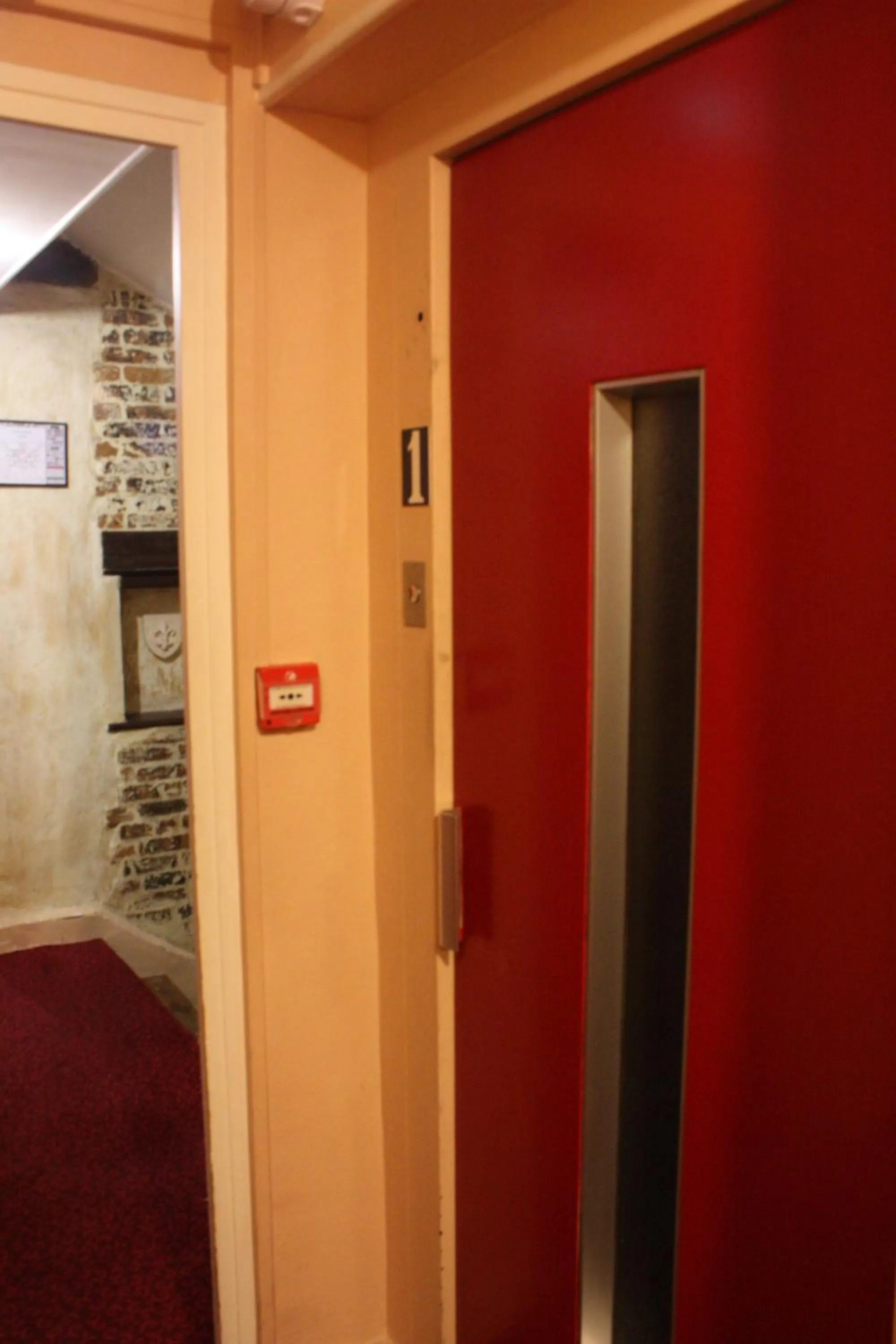 Decorative detail in Hotel Excelsior