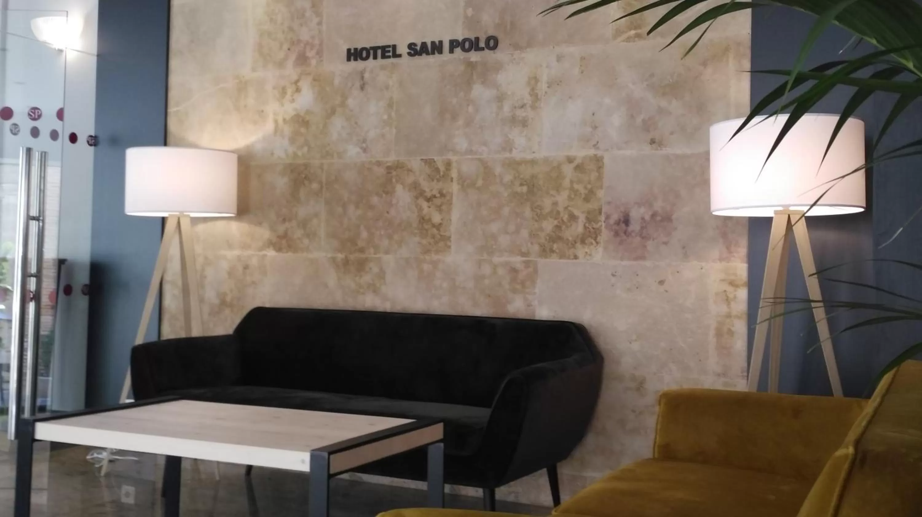 Lounge or bar in Hotel San Polo
