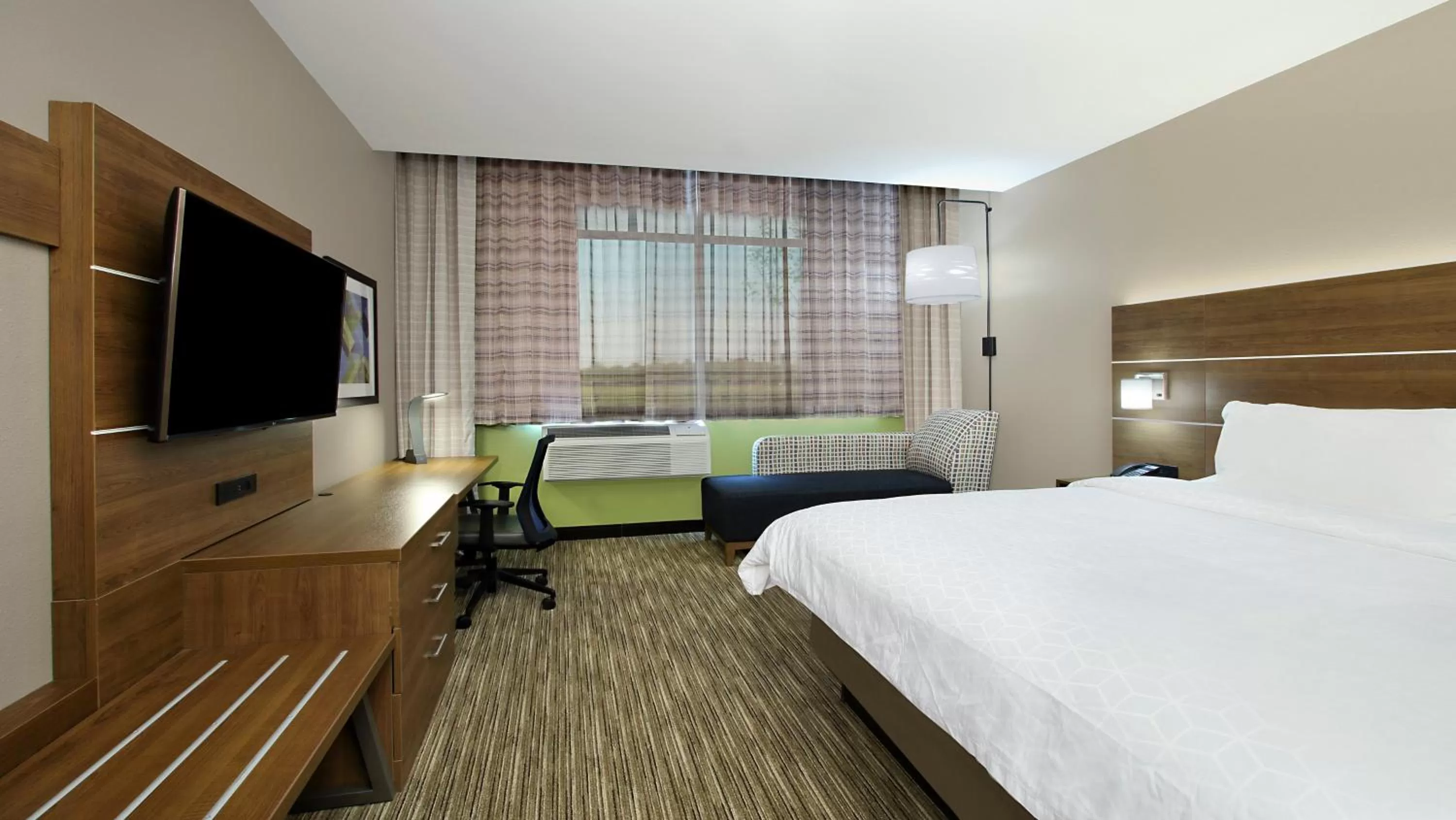 Photo of the whole room, Bed in Holiday Inn Express & Suites Dallas Frisco NW Toyota Stdm by IHG