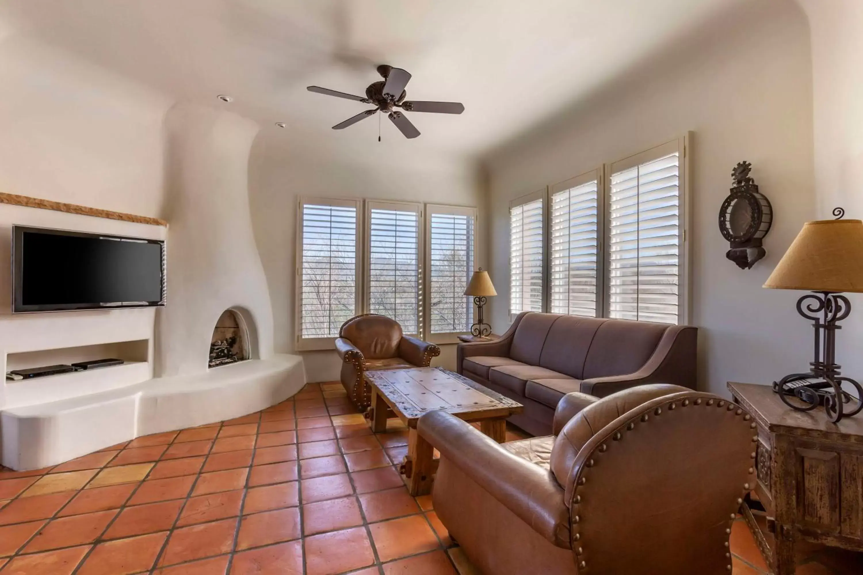 2 BEDROOM 2 KING MOUNTAIN VIEW SUITE in Hilton Vacation Club Rancho Manana 2 BEDROOM 2 KING MOUNTAIN VIEW SUITE in Hilton Vacation Club Rancho Manana