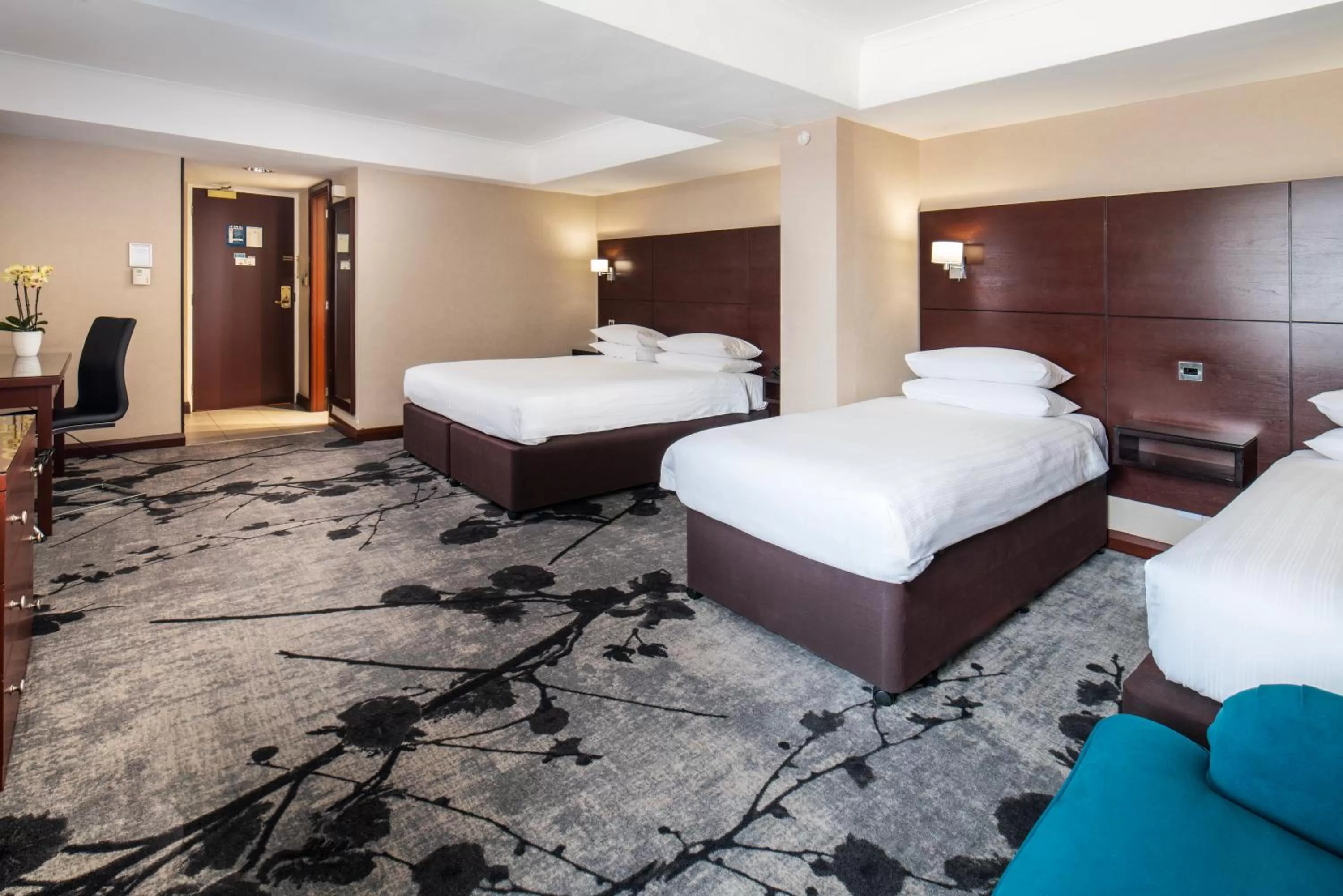 Photo of the whole room, Bed in Danubius Hotel Regents Park