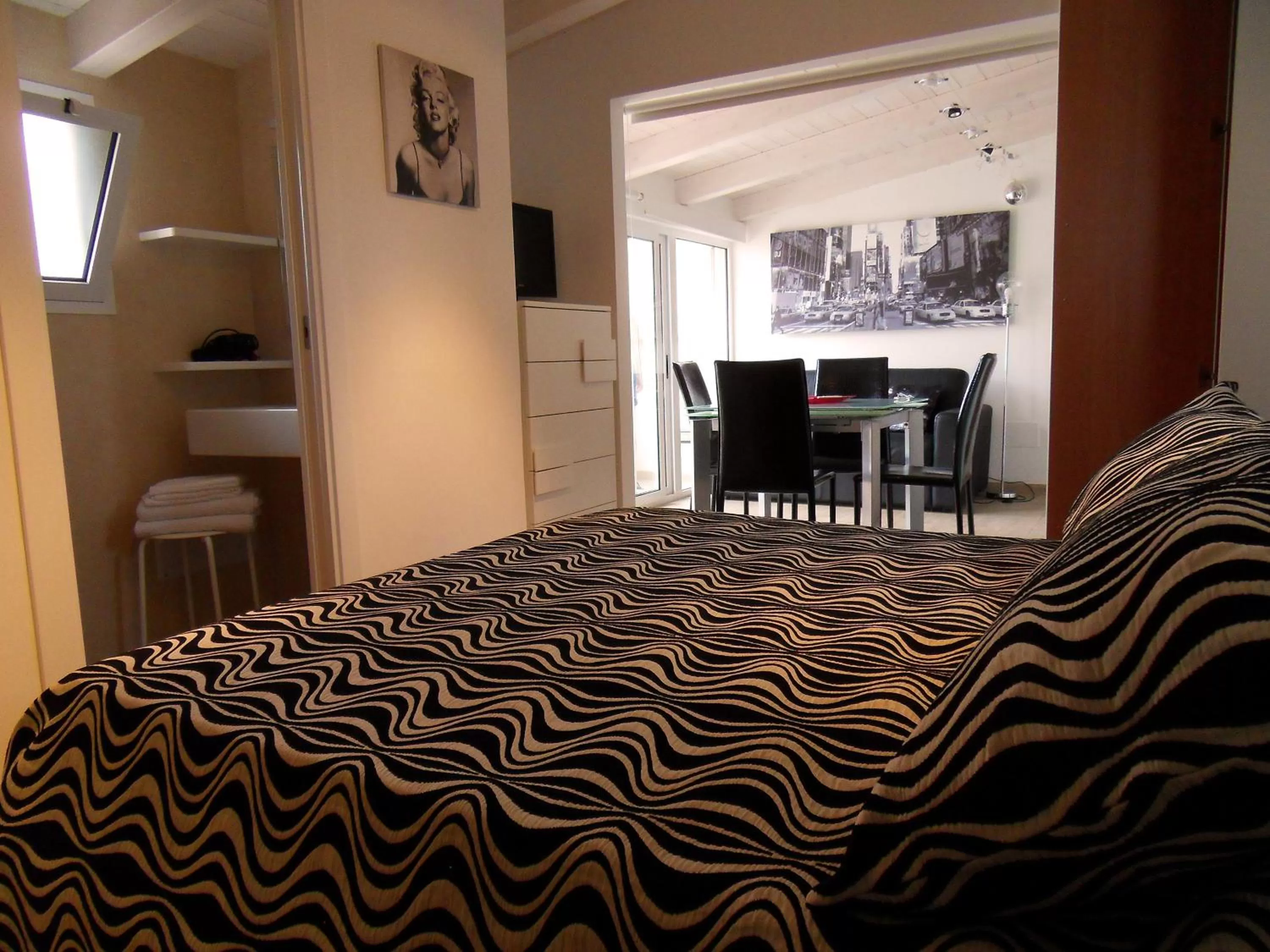 Bedroom, Bed in Albergo Diffuso Dimora Rossi B&B