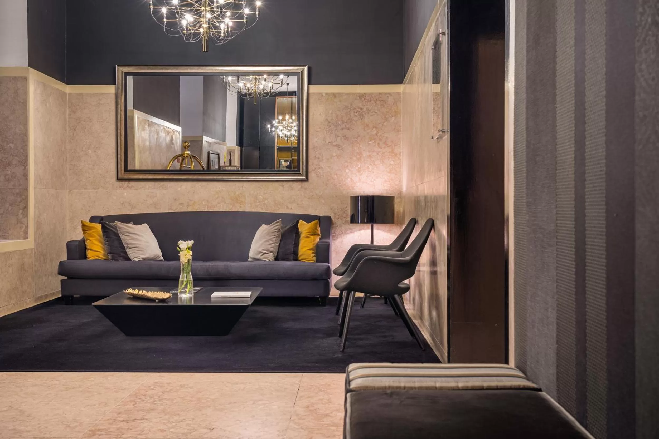 Lobby or reception in Hotel do Chiado