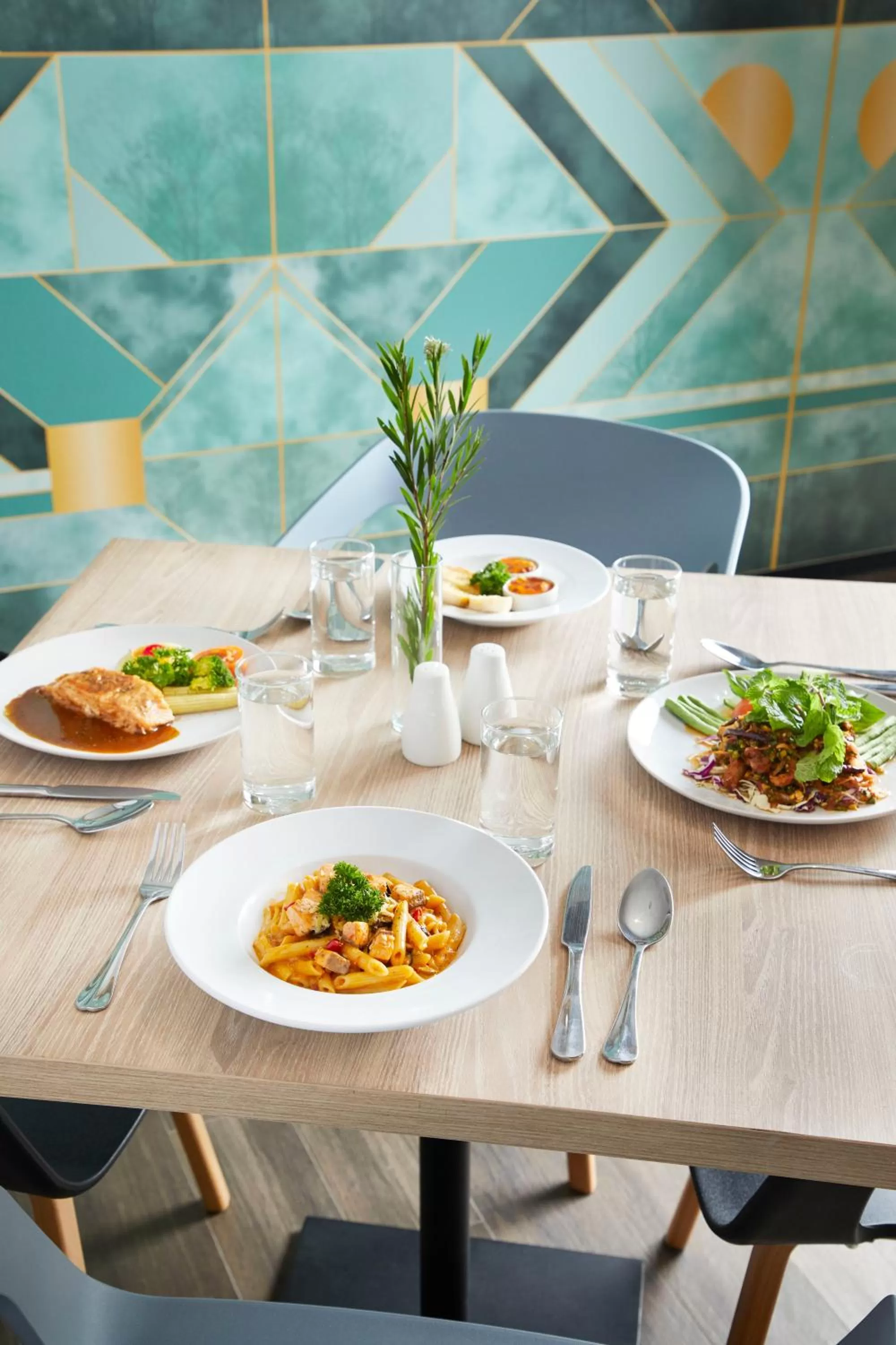 Food in The Quarter Ladprao by UHG