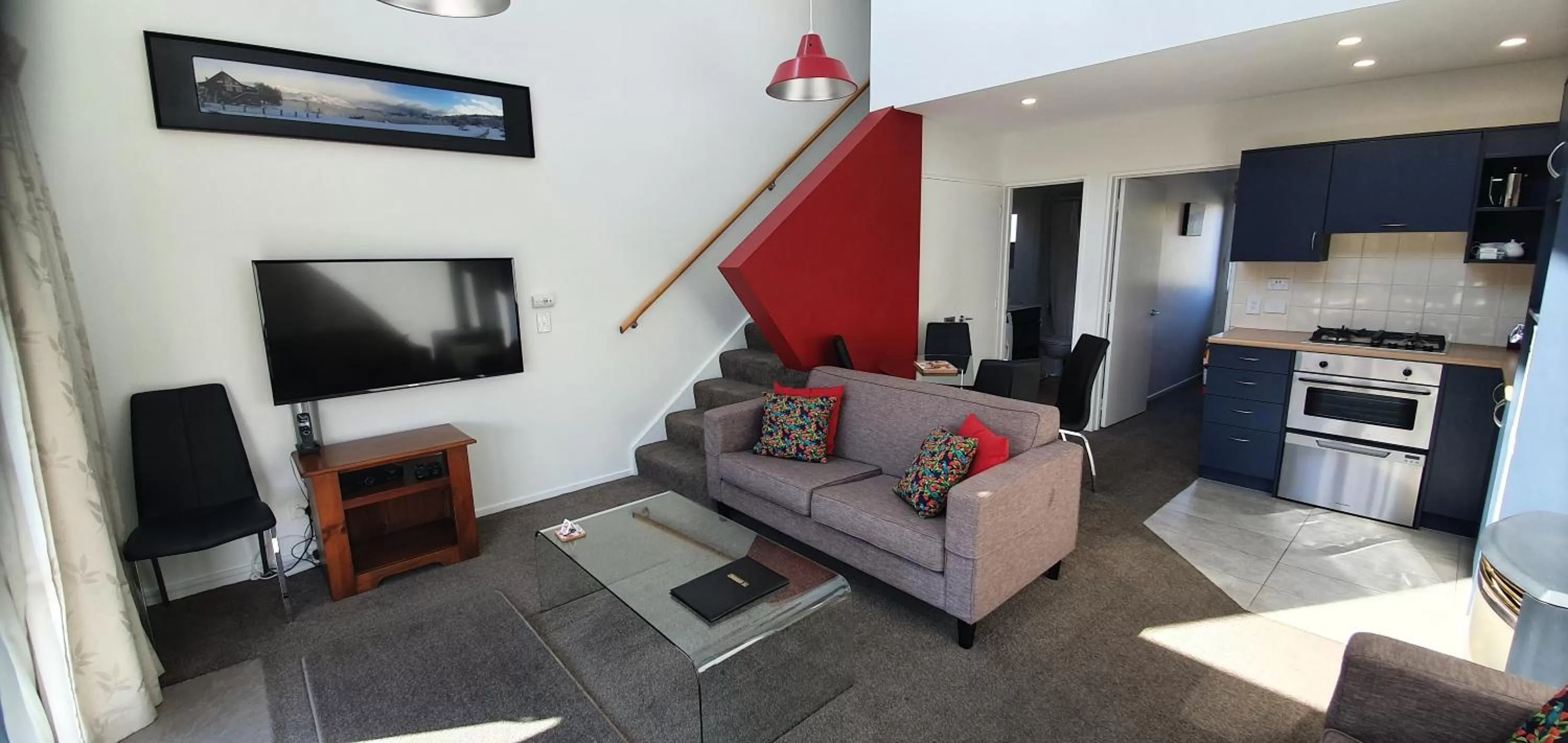 TV and multimedia in The Moorings Motel and Apartments