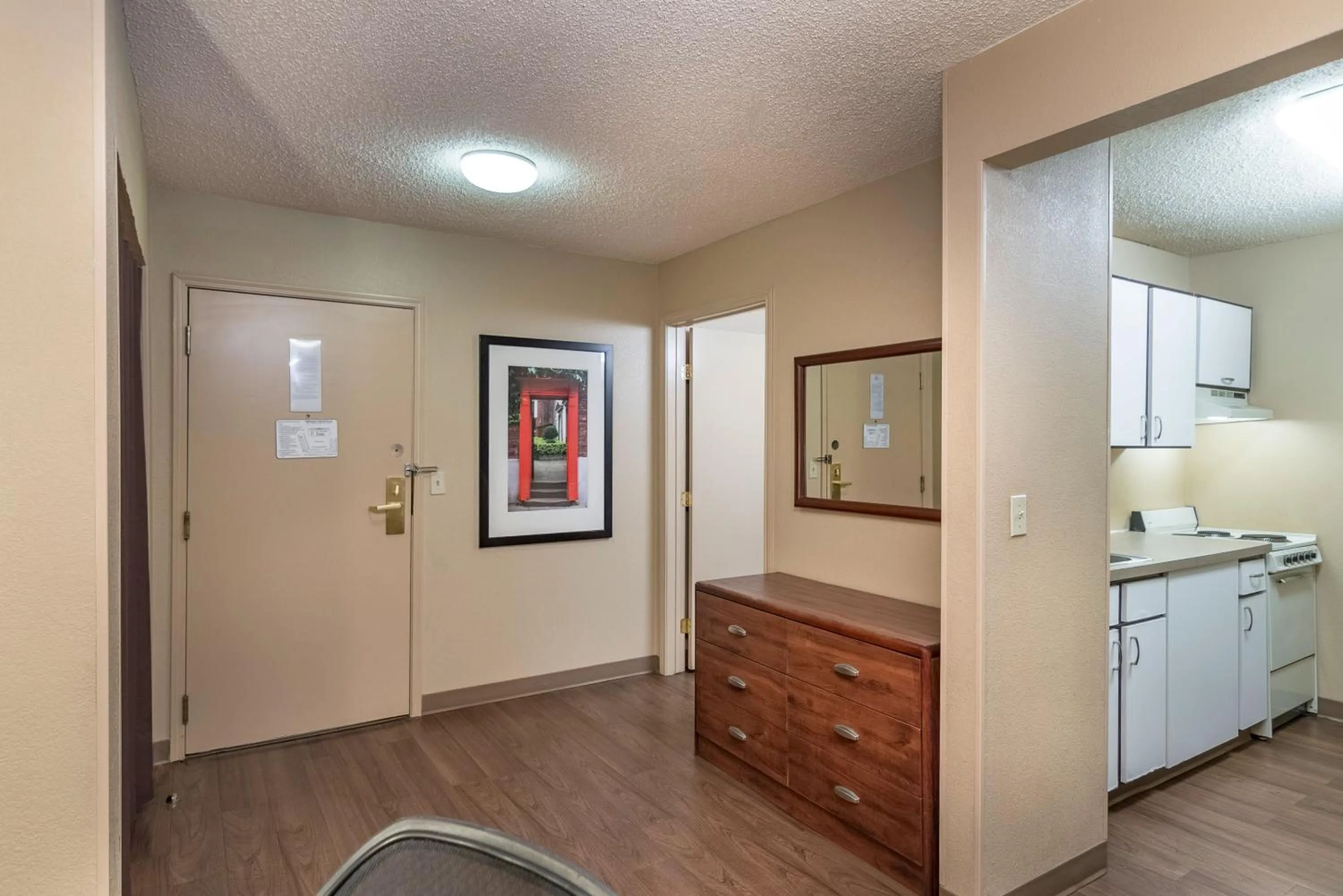 Kitchen or kitchenette in Extended Stay America Suites - Tulsa - Midtown