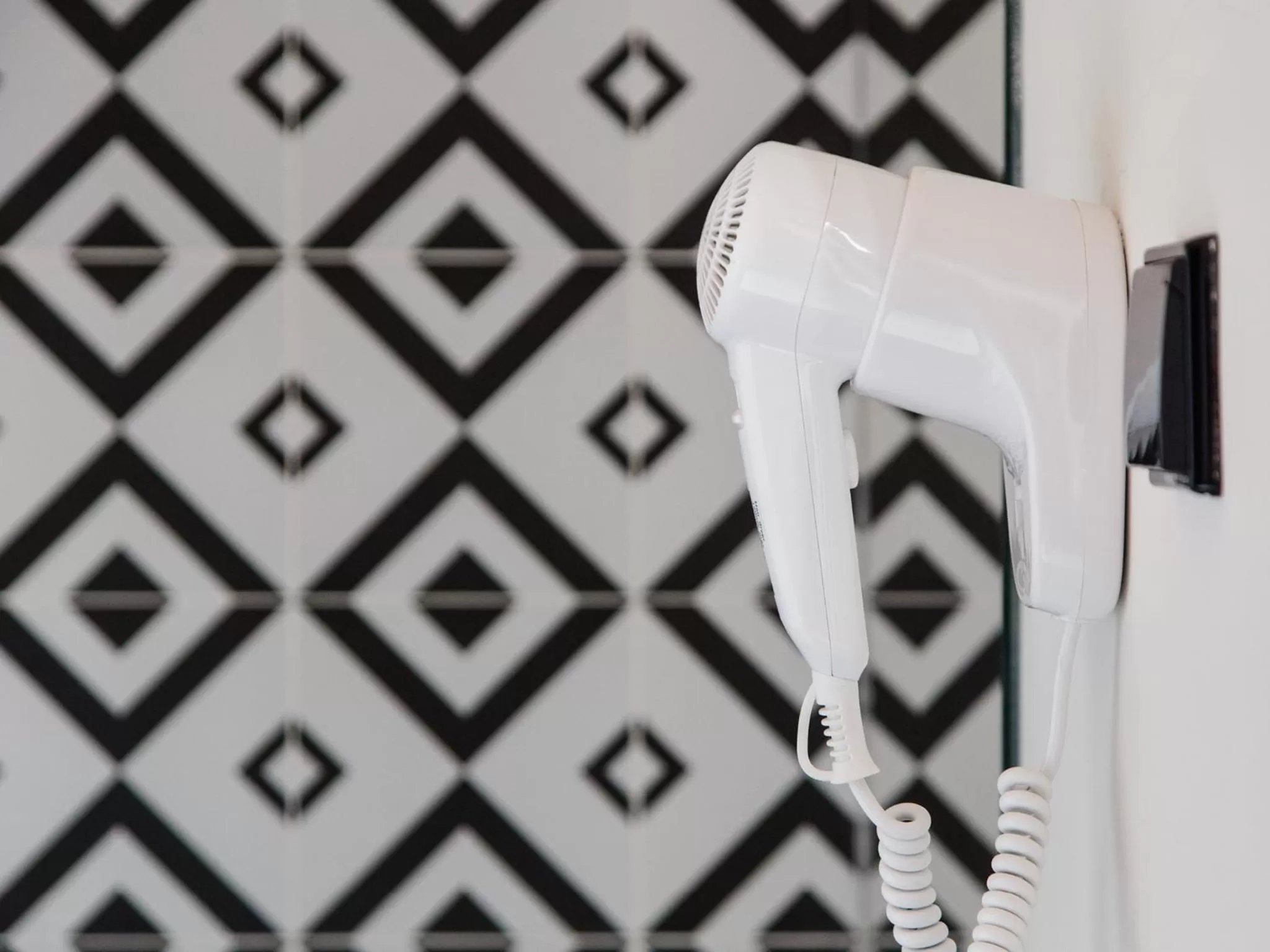 Shower in The House of Sandeman