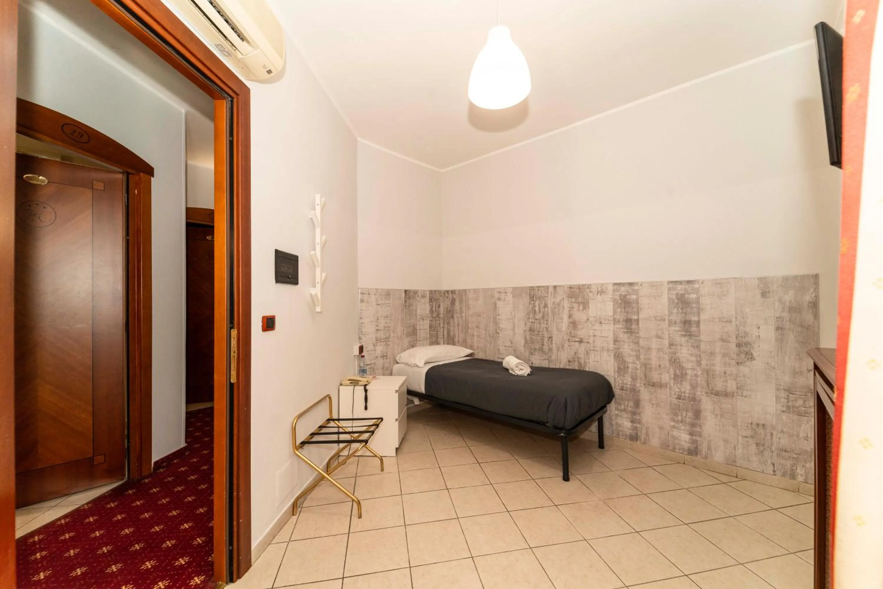 Bed in Hotel Cristallo Torino