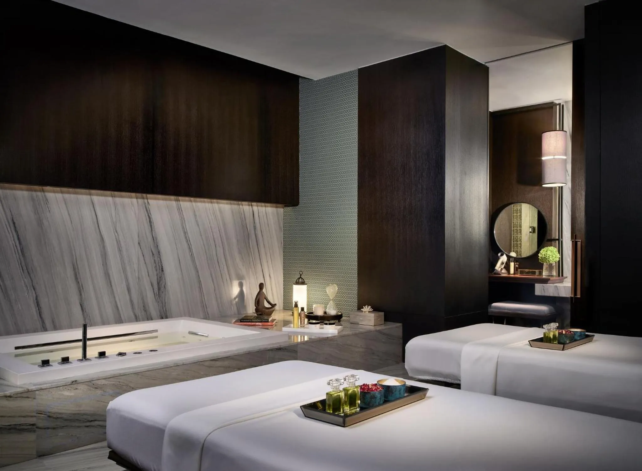 Massage, Bed in Rosewood Bangkok