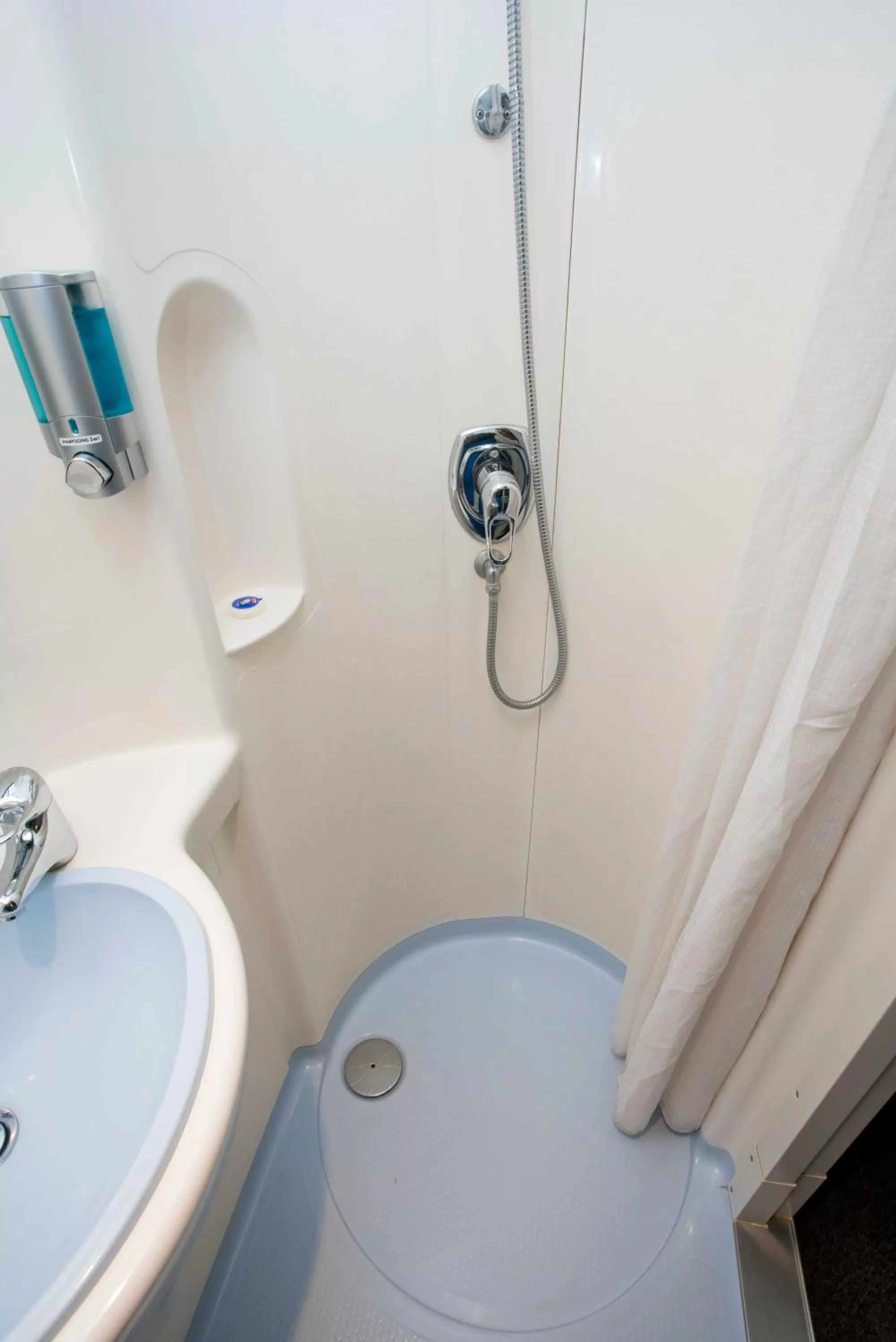 Bathroom in Fasthotel Artigues