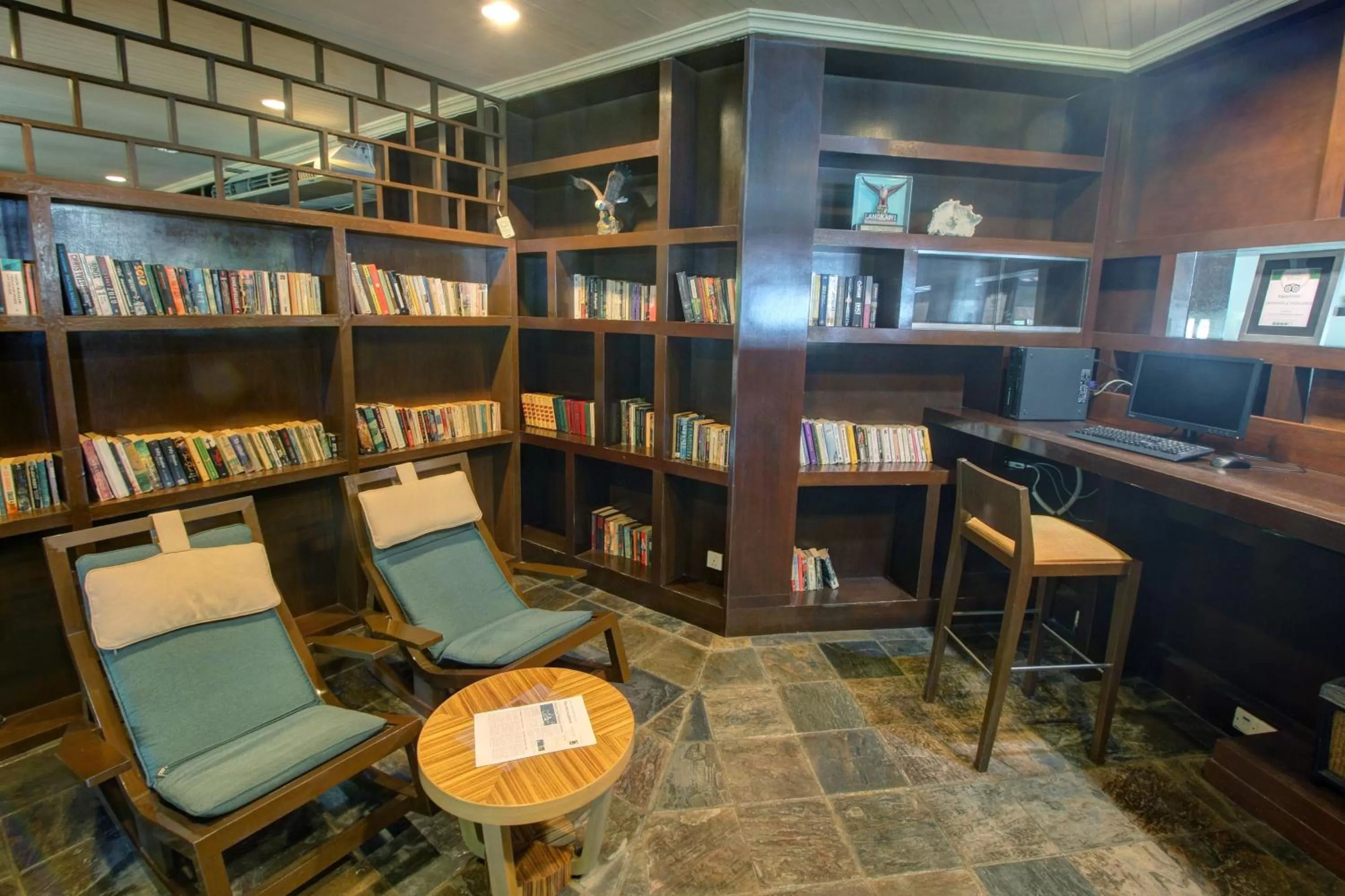 Library in Rebak Island Resort & Marina, Langkawi 大自然 野生动物与美食爱好者的天堂