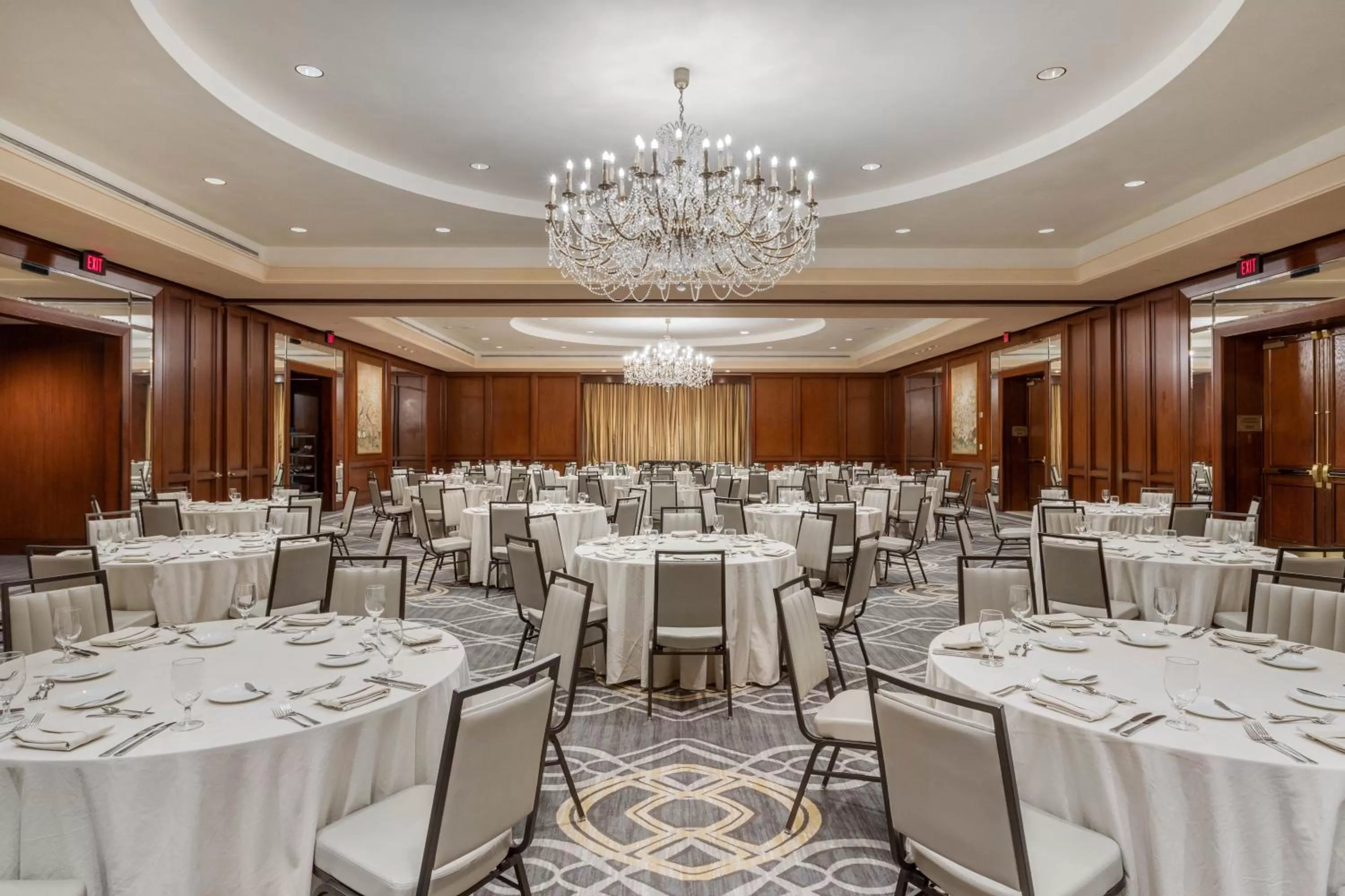 Banquet/Function facilities in Omni Houston Hotel
