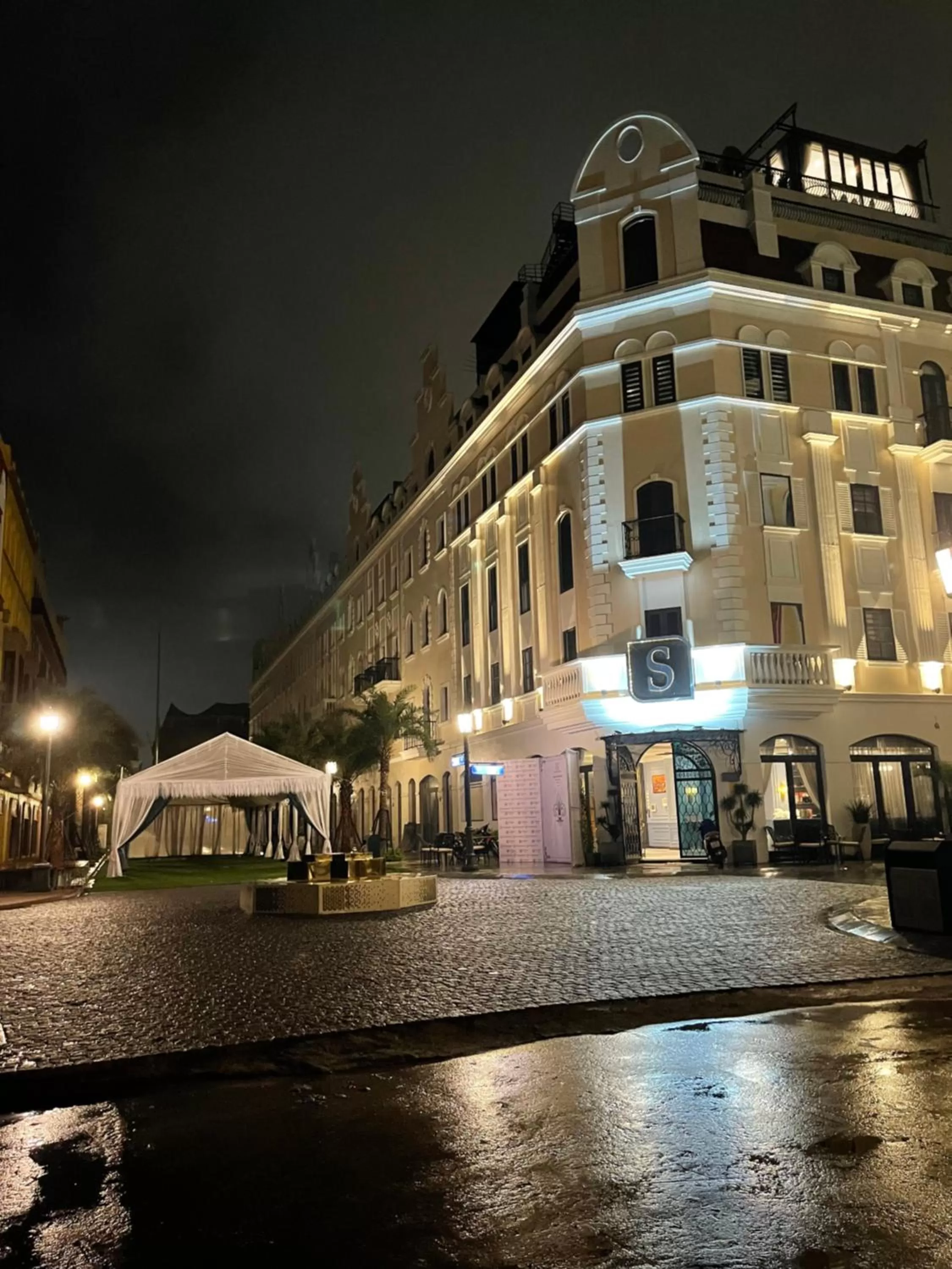 Property building in The Exquisite HaLong Hotel