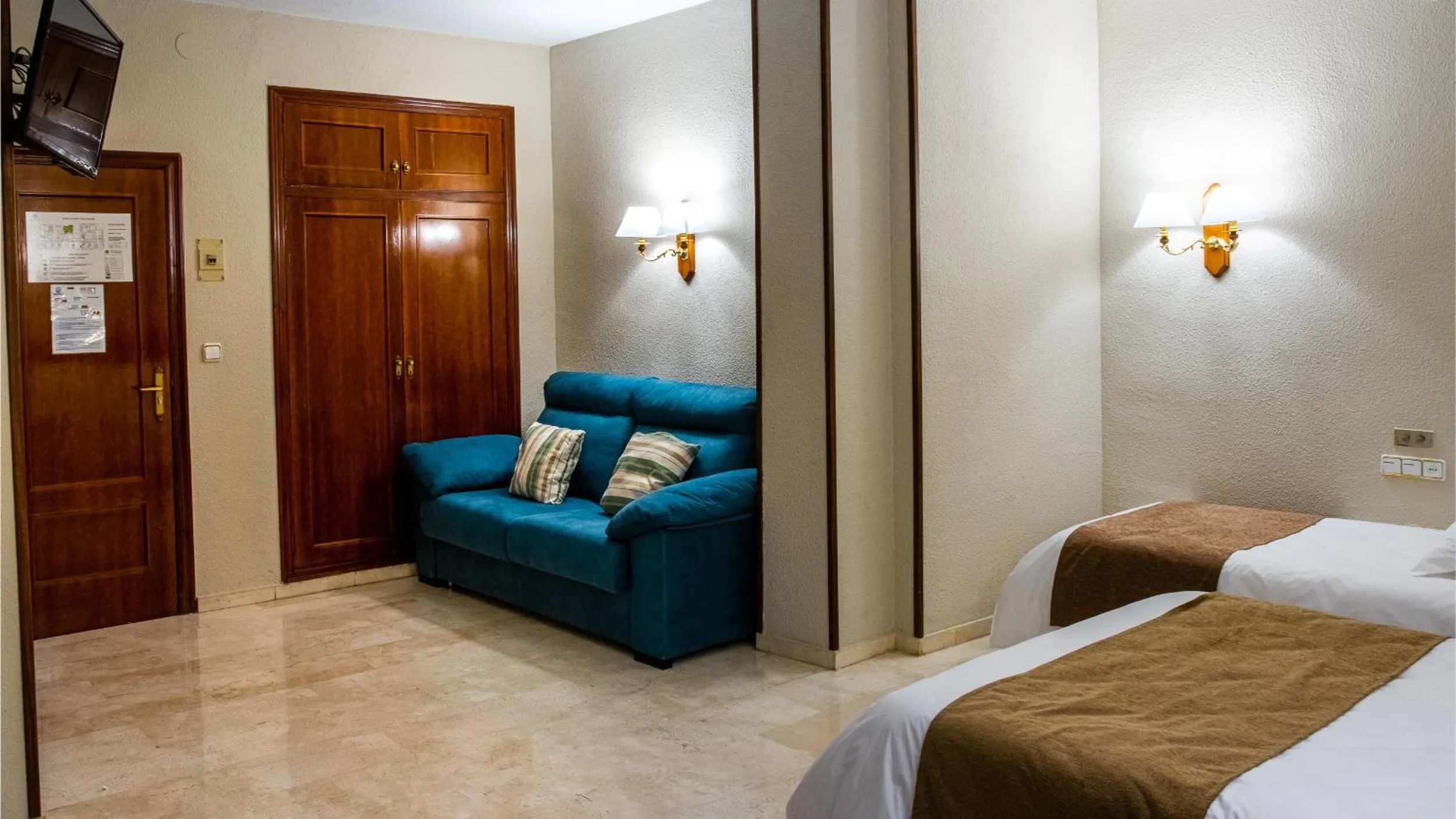 Bed in Hotel Reina Cristina