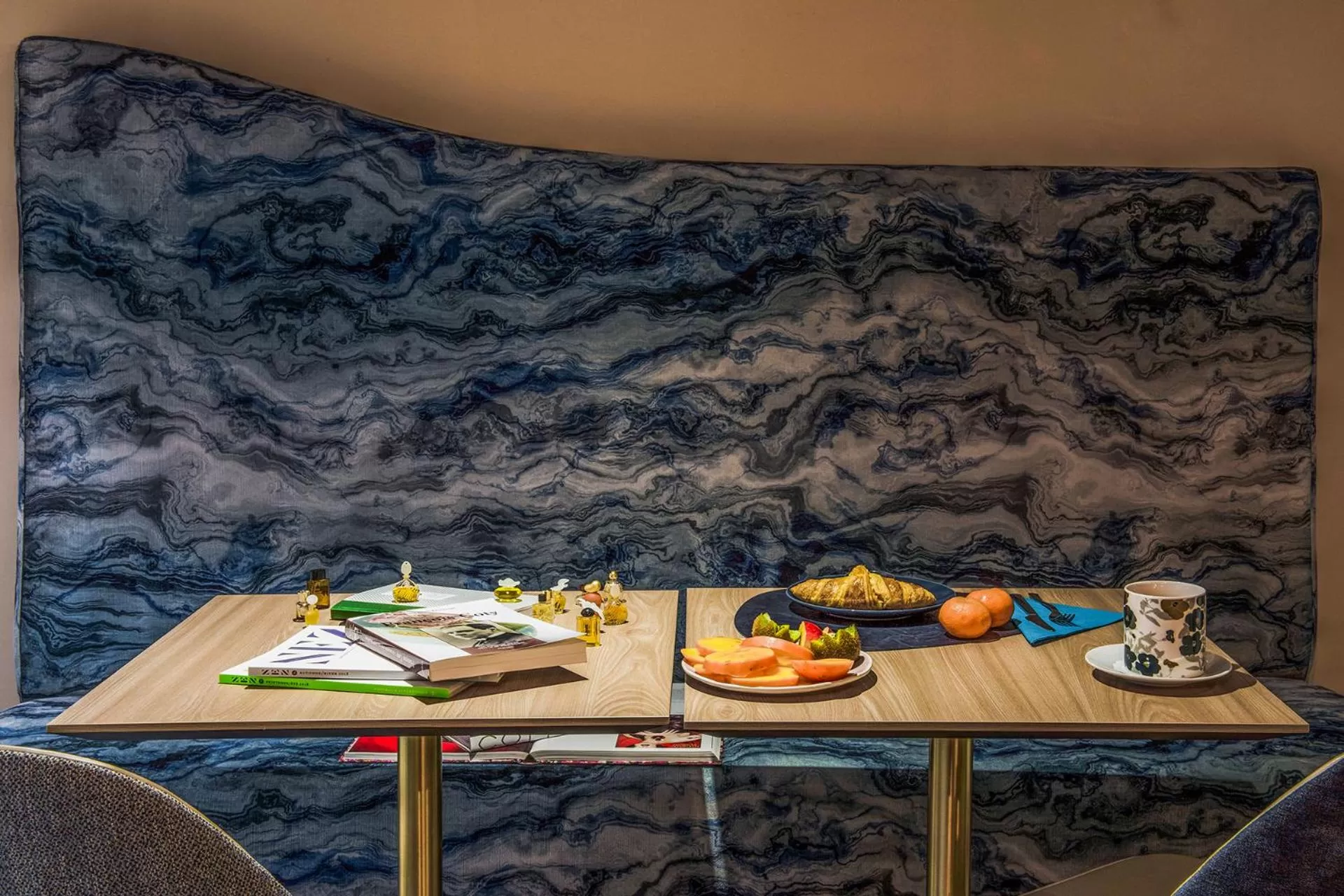 Buffet breakfast in Hôtel Mercure Paris Suresnes Longchamp