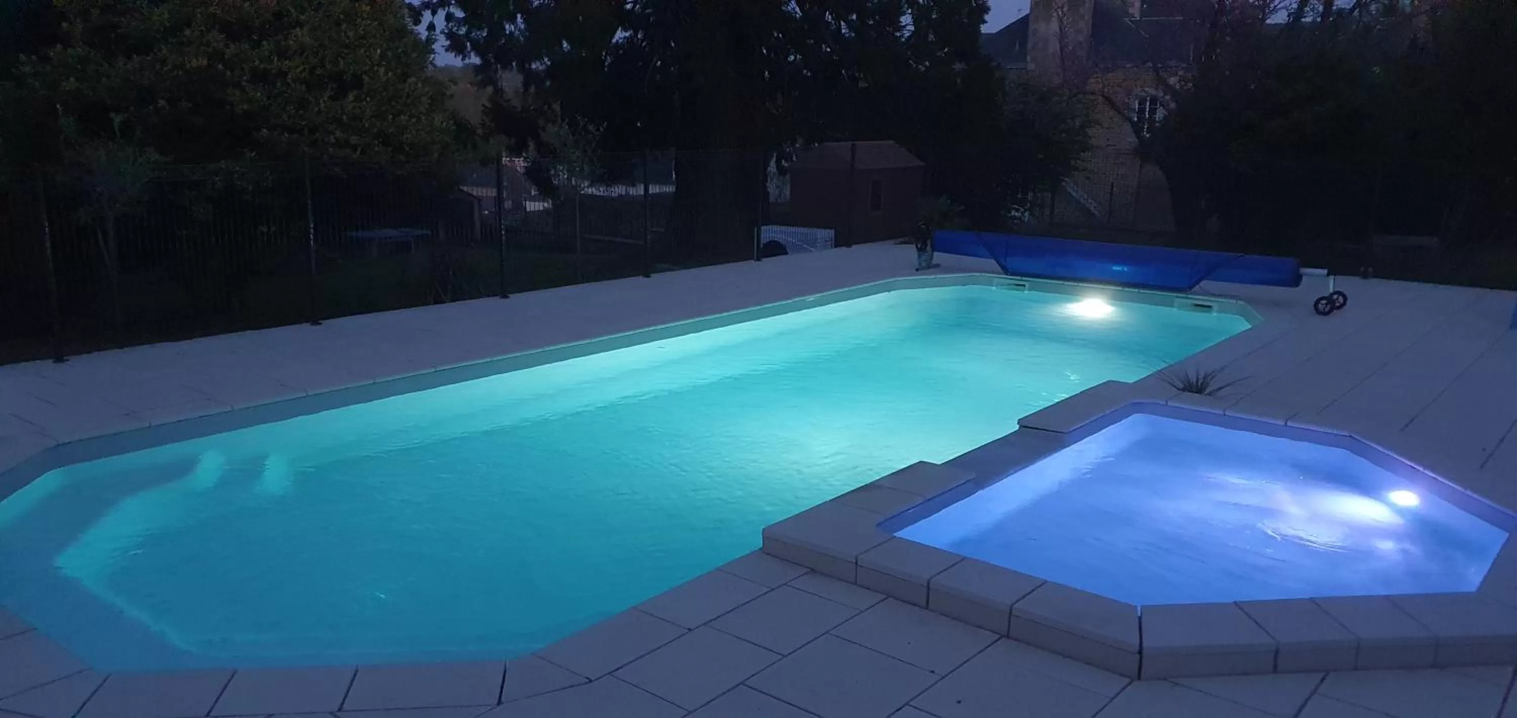 Swimming pool in Cosy Er Lann Chambres d'Hôtes