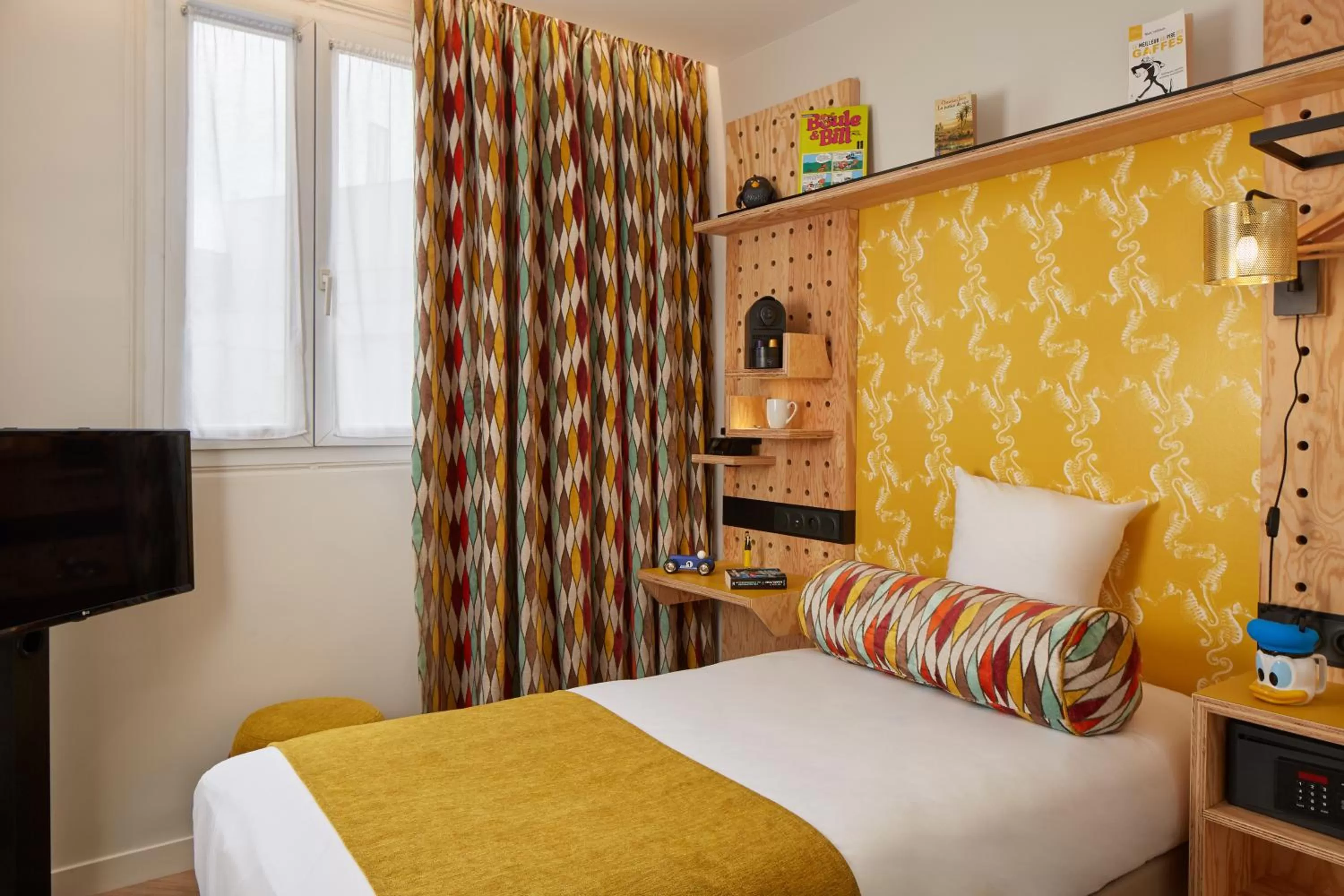 Bed in Hotel Locomo - Gare de Lyon Bastille