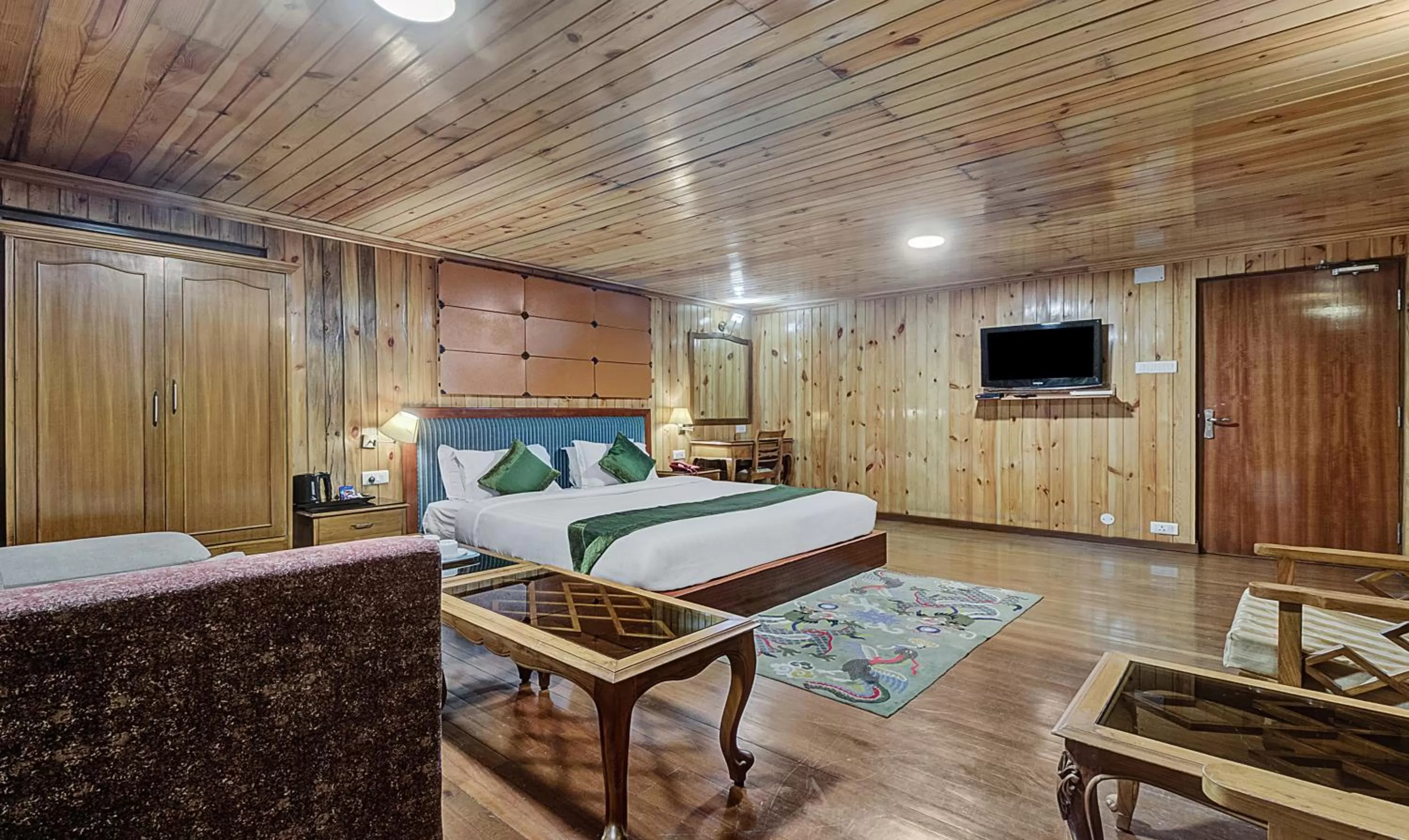 Photo of the whole room, Bed in Dekeling Hotel