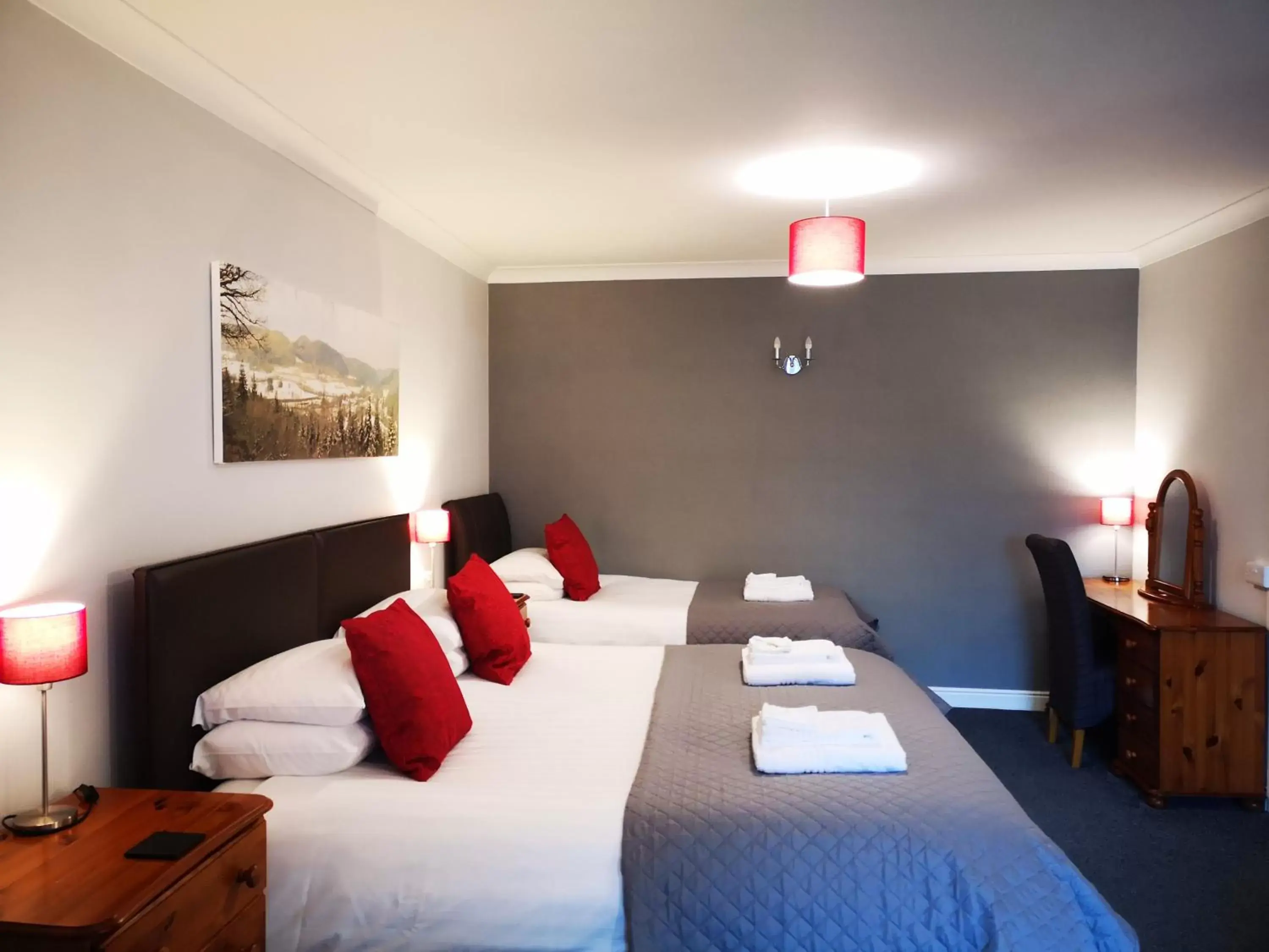 Family Room (2 Adults + 1 Child) - Room 8 in Aberconwy House B&B Family Room (2 Adults + 1 Child) - Room 8 in Aberconwy House B&B